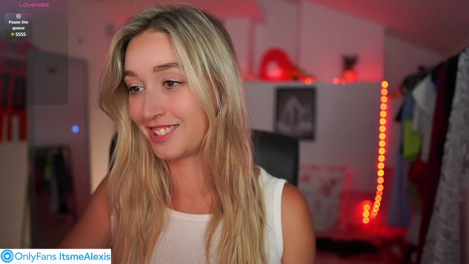 Gallery image thumbnail from Alexis__Texas's myfreecams stream on, 06/29/2025, 23:09 image 12 of 20