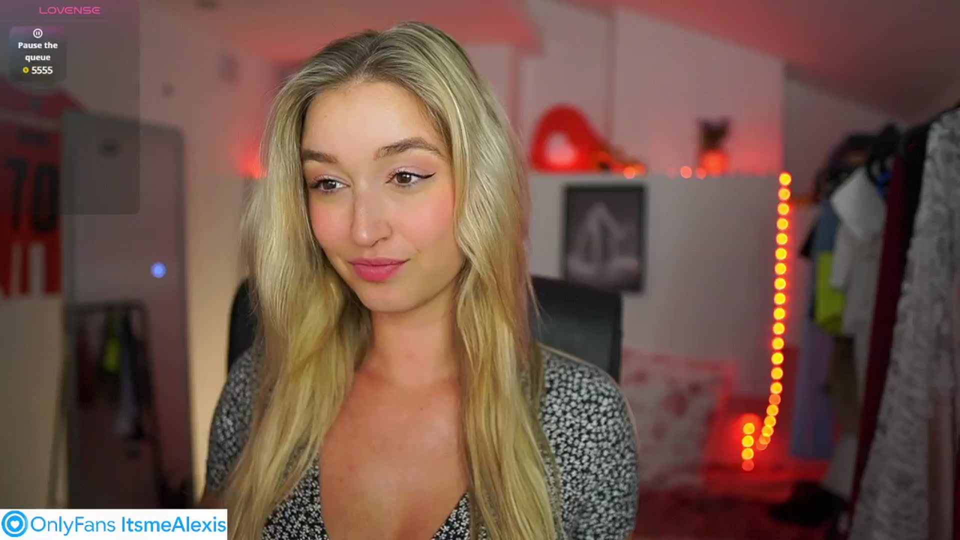 Gallery image thumbnail from Alexis__Texas's myfreecams stream on, 07/02/2025, 18:27 image 6 of 20