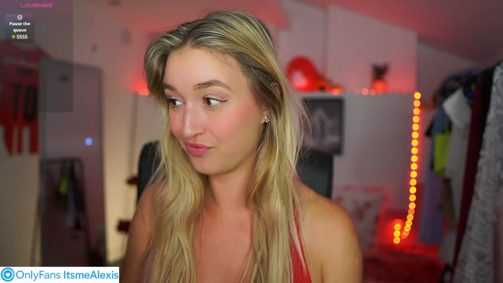Gallery image thumbnail from Alexis__Texas's myfreecams stream on, 07/04/2025, 23:21 image 5 of 20