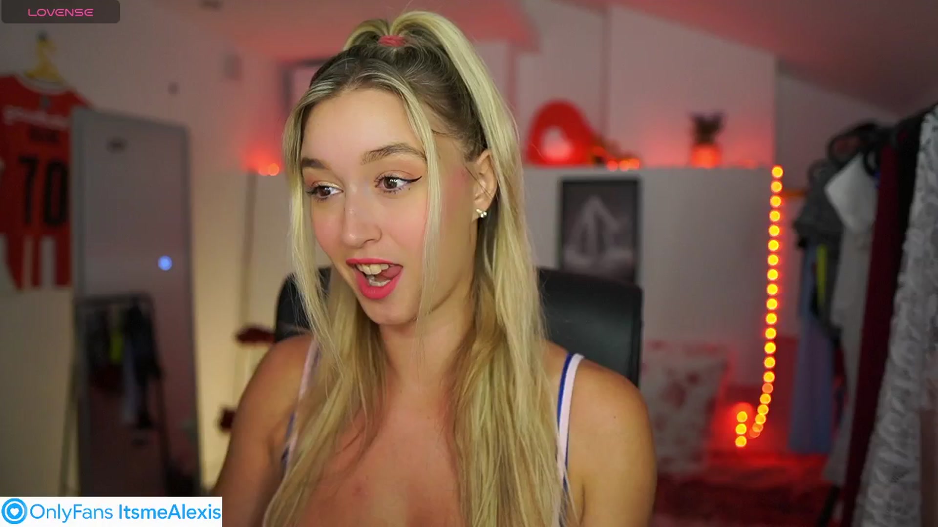 Gallery image thumbnail from Alexis__Texas's myfreecams stream on, 07/08/2025, 13:29 image 7 of 20