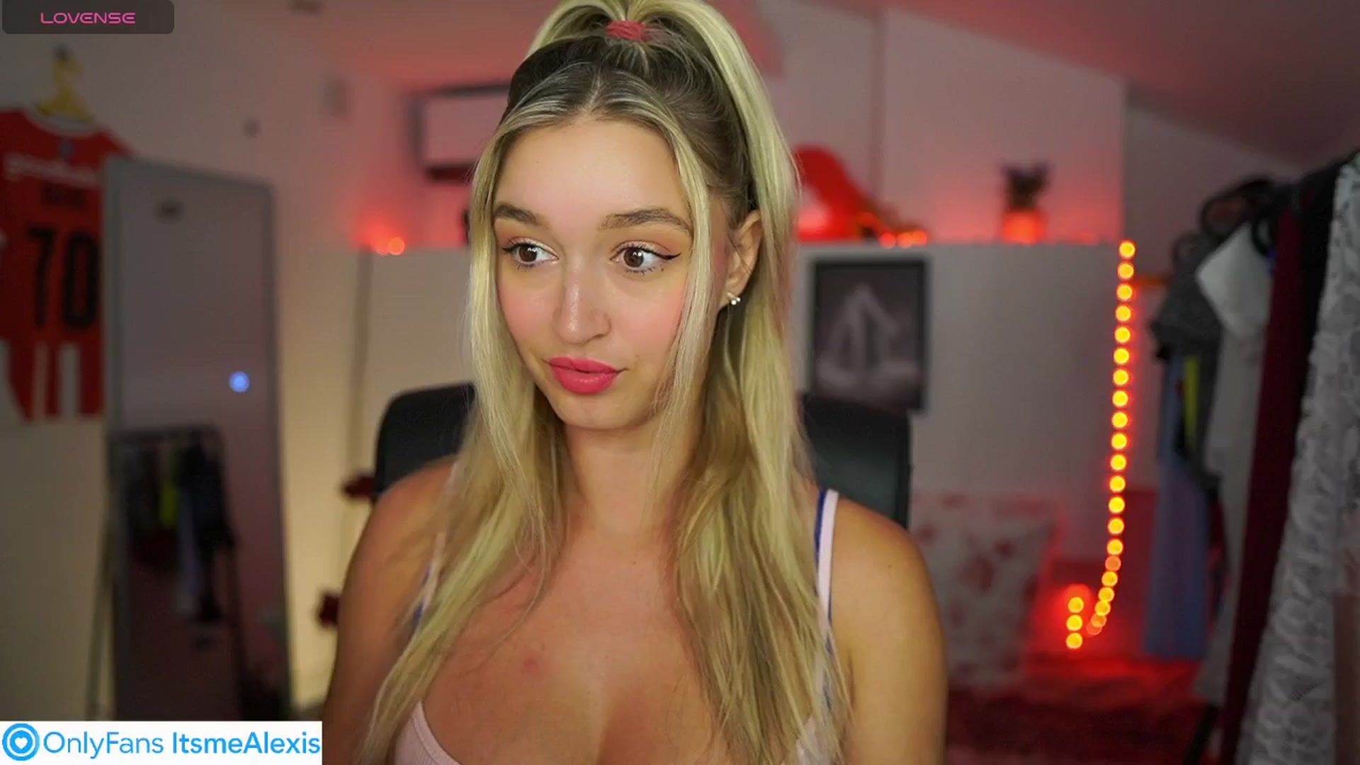 Gallery image thumbnail from Alexis__Texas's myfreecams stream on, 07/08/2025, 13:29 image 2 of 20