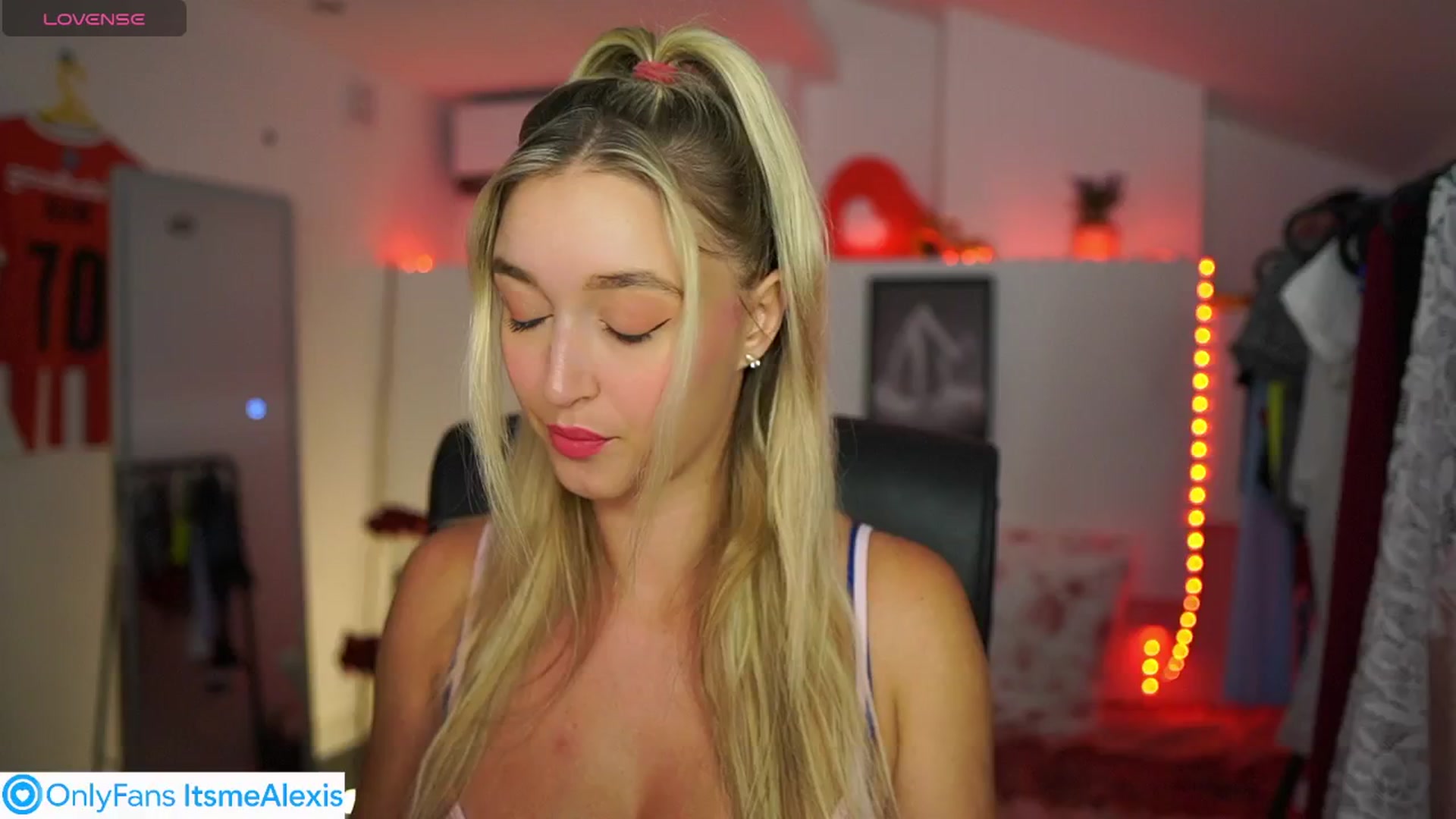 Gallery image thumbnail from Alexis__Texas's myfreecams stream on, 07/08/2025, 13:29 image 6 of 20