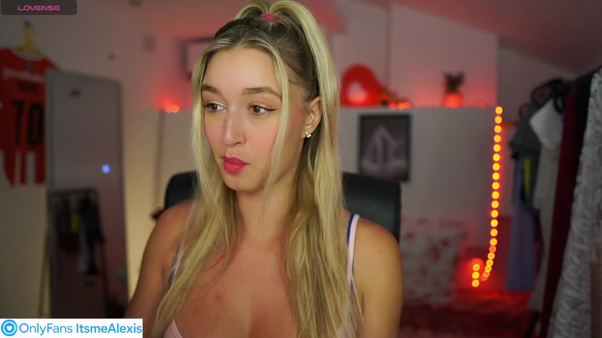 Gallery image thumbnail from Alexis__Texas's myfreecams stream on, 07/08/2025, 13:29 image 4 of 20