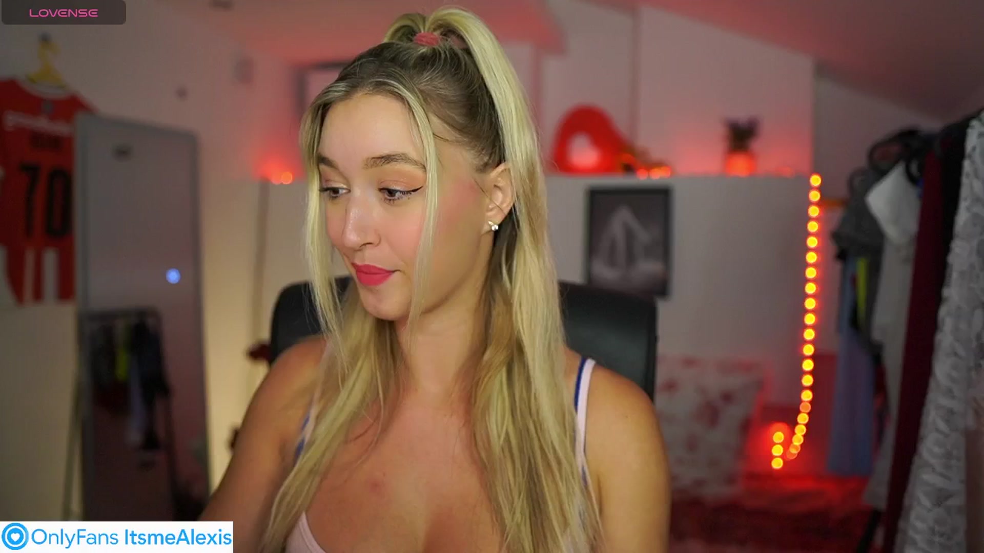 Gallery image thumbnail from Alexis__Texas's myfreecams stream on, 07/08/2025, 13:29 image 3 of 20