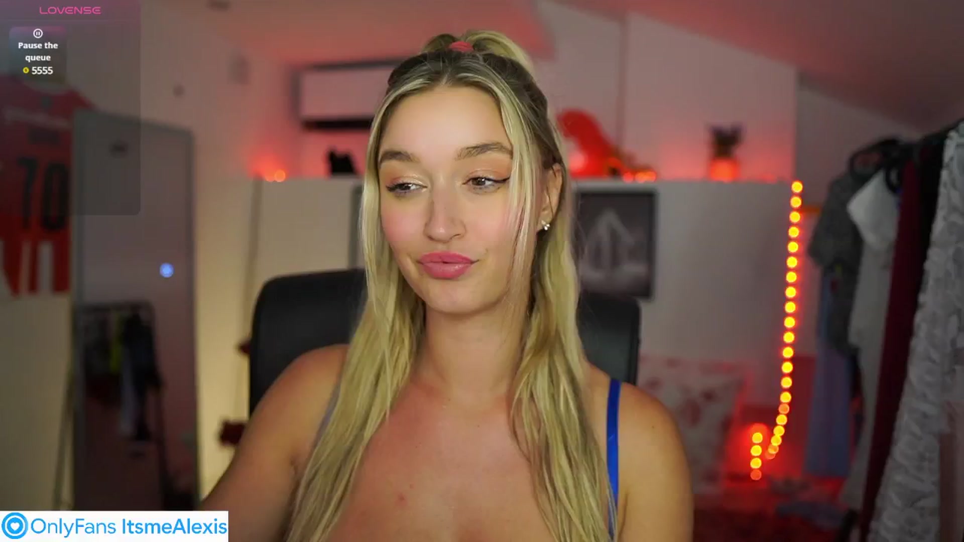 Gallery image thumbnail from Alexis__Texas's myfreecams stream on, 07/08/2025, 17:57 image 10 of 20