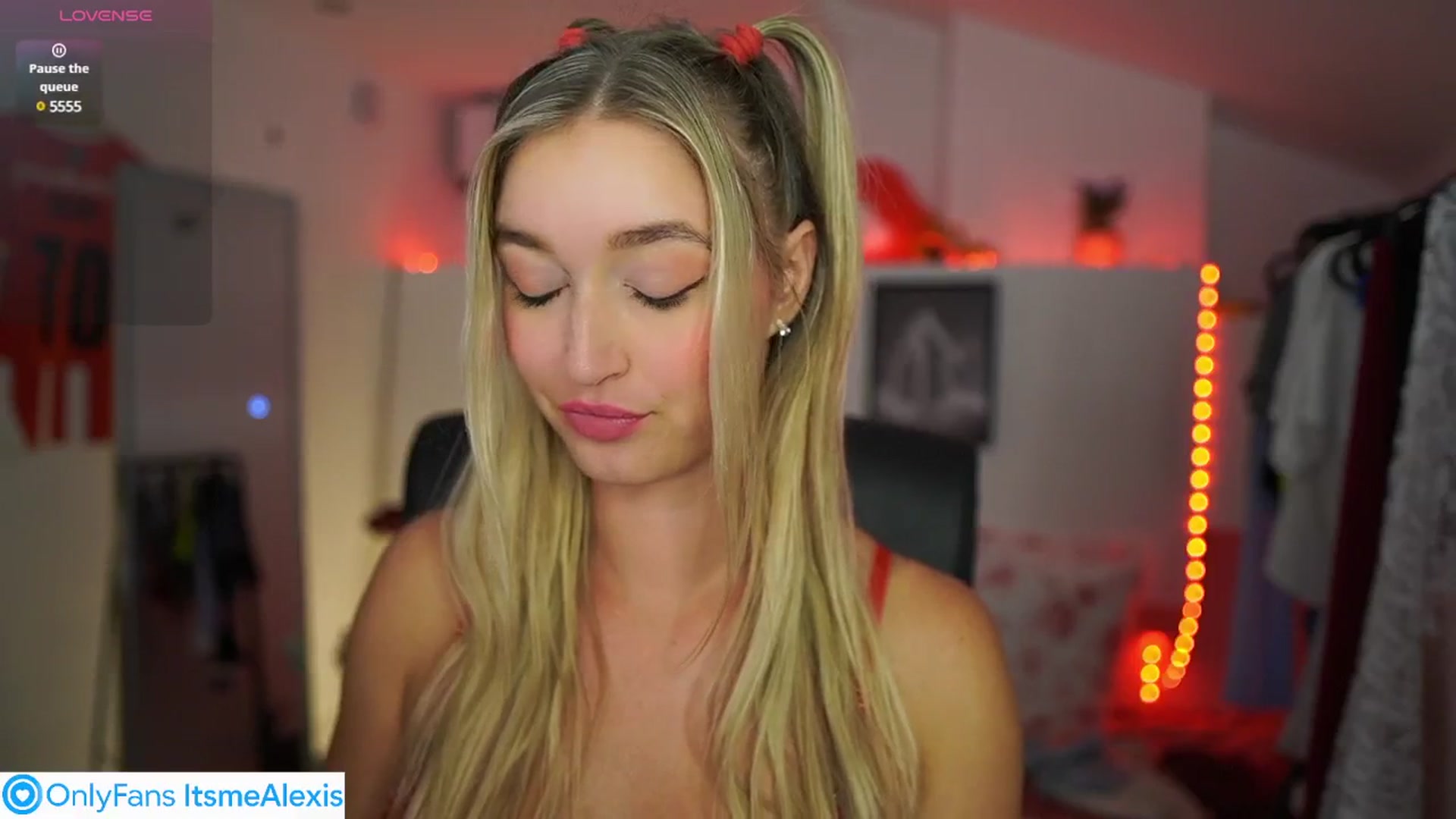 Gallery image thumbnail from Alexis__Texas's myfreecams stream on, 07/12/2025, 16:35 image 19 of 20