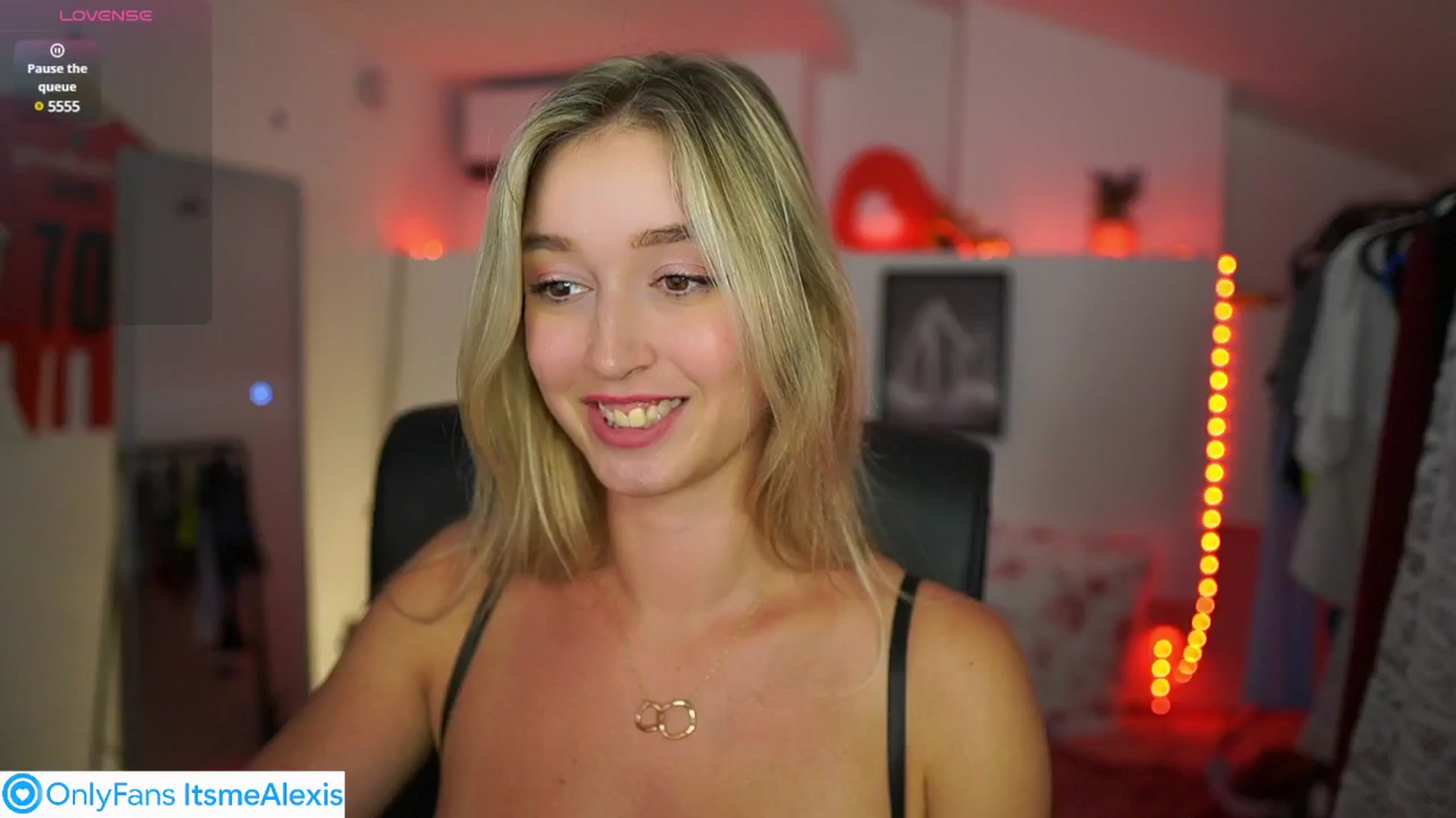 Gallery image thumbnail from Alexis__Texas's myfreecams stream on, 07/13/2025, 22:51 image 11 of 20