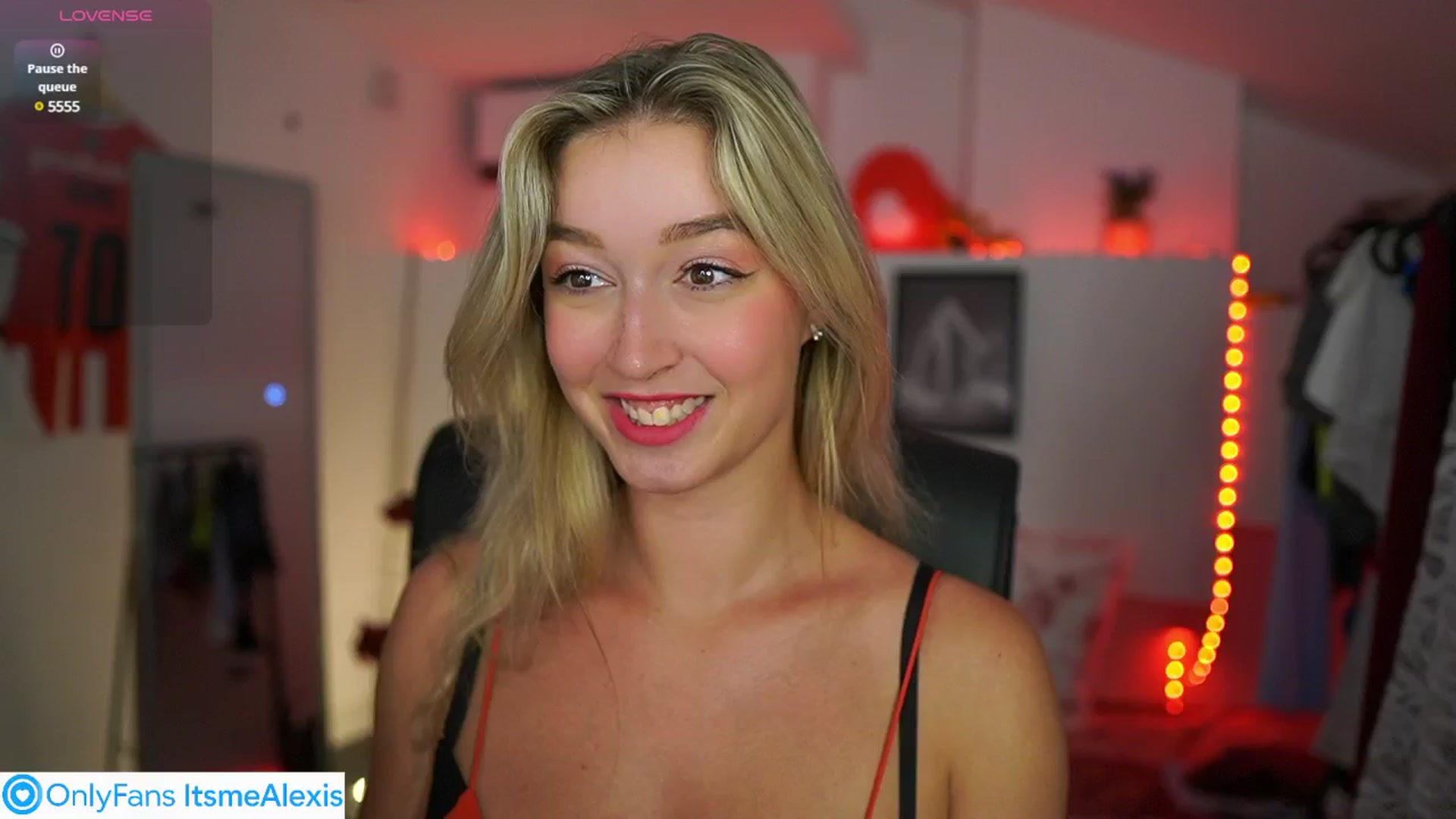 Gallery image thumbnail from Alexis__Texas's myfreecams stream on, 07/15/2025, 13:37 image 17 of 20