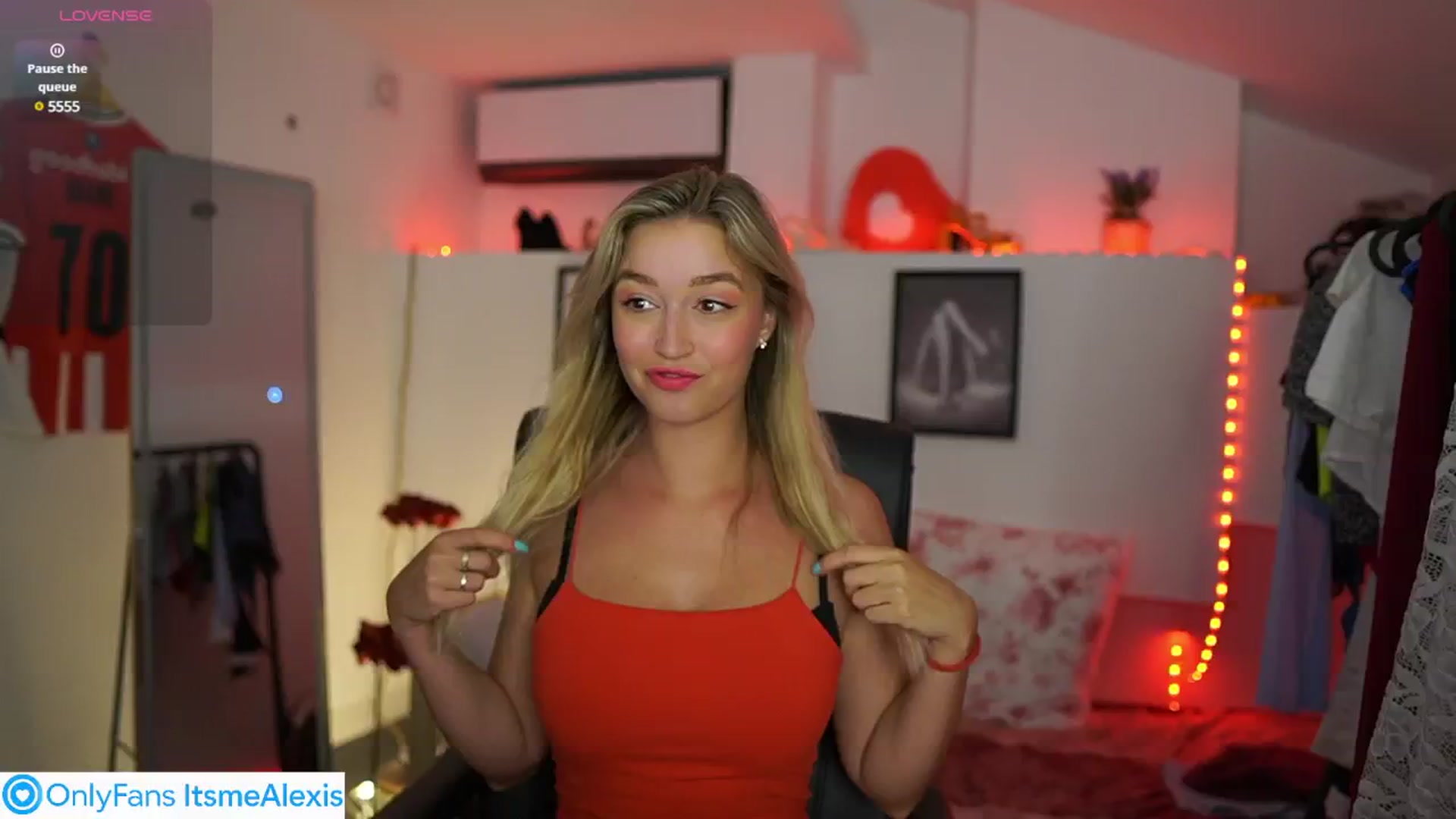 Gallery image thumbnail from Alexis__Texas's myfreecams stream on, 07/15/2025, 13:37 image 7 of 20