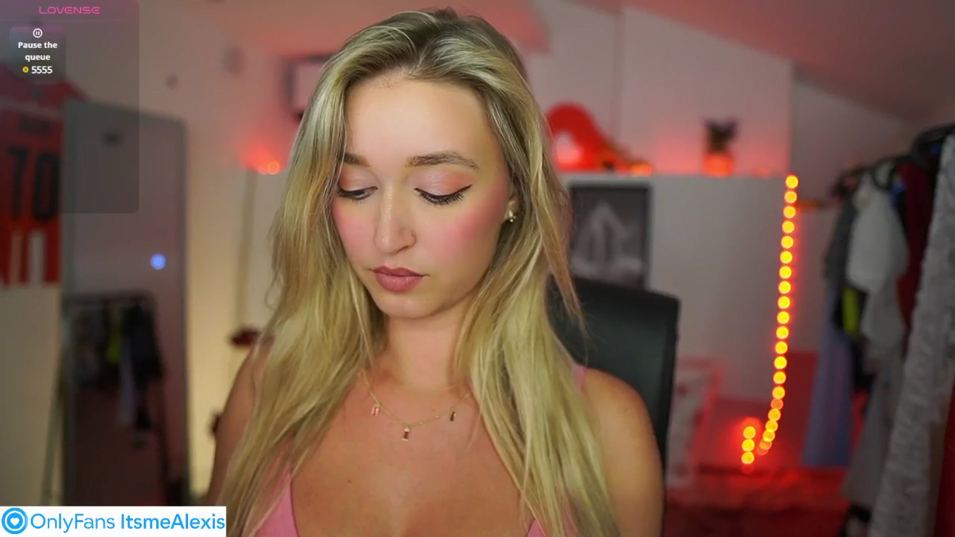 Gallery image thumbnail from Alexis__Texas's myfreecams stream on, 07/16/2025, 20:57 image 3 of 20