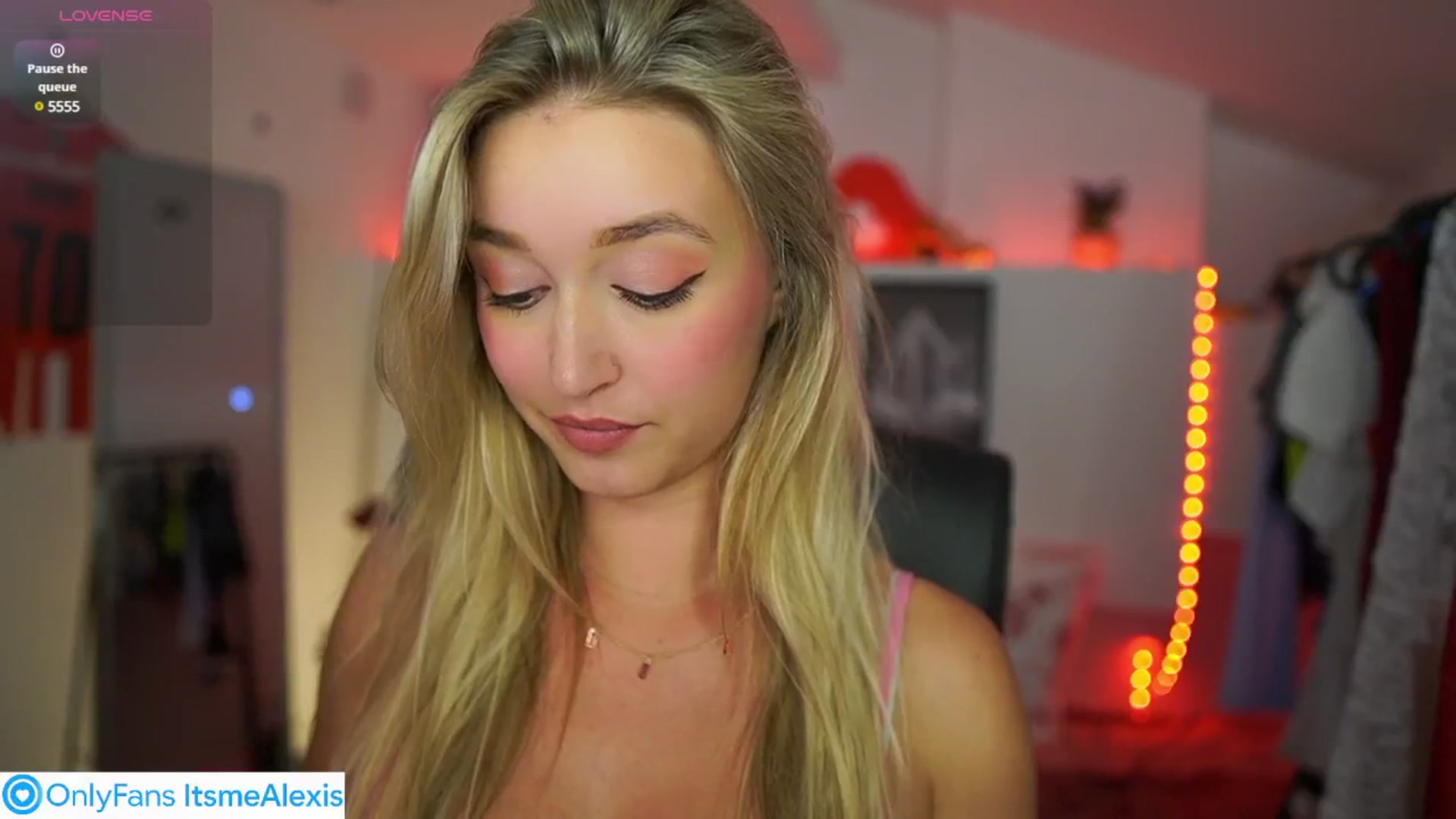 Gallery image thumbnail from Alexis__Texas's myfreecams stream on, 07/16/2025, 20:57 image 12 of 20