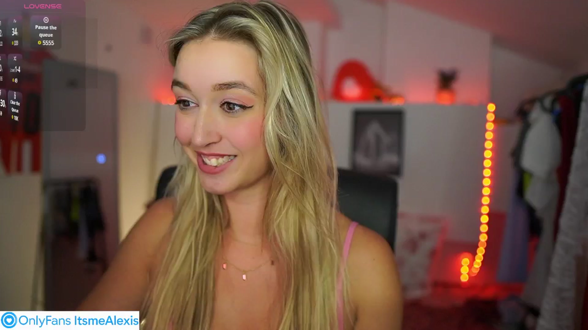Gallery image thumbnail from Alexis__Texas's myfreecams stream on, 07/16/2025, 23:21 image 2 of 20