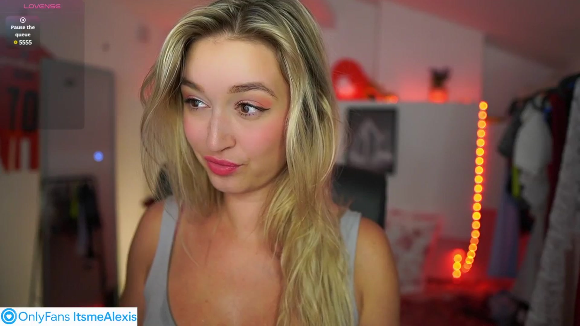 Gallery image thumbnail from Alexis__Texas's myfreecams stream on, 07/18/2025, 21:46 image 4 of 20