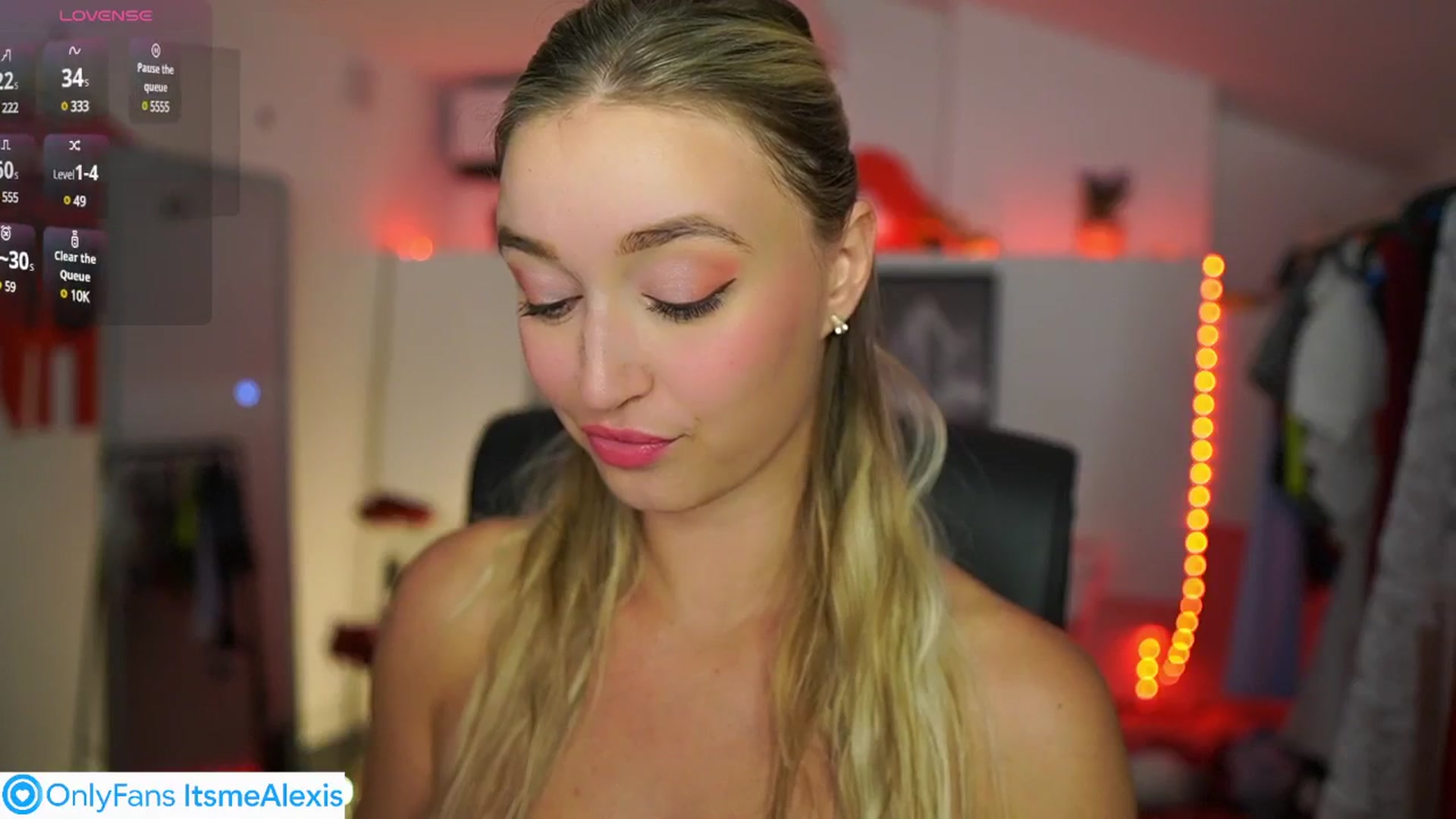 Gallery image thumbnail from Alexis__Texas's myfreecams stream on, 07/18/2025, 21:46 image 7 of 20
