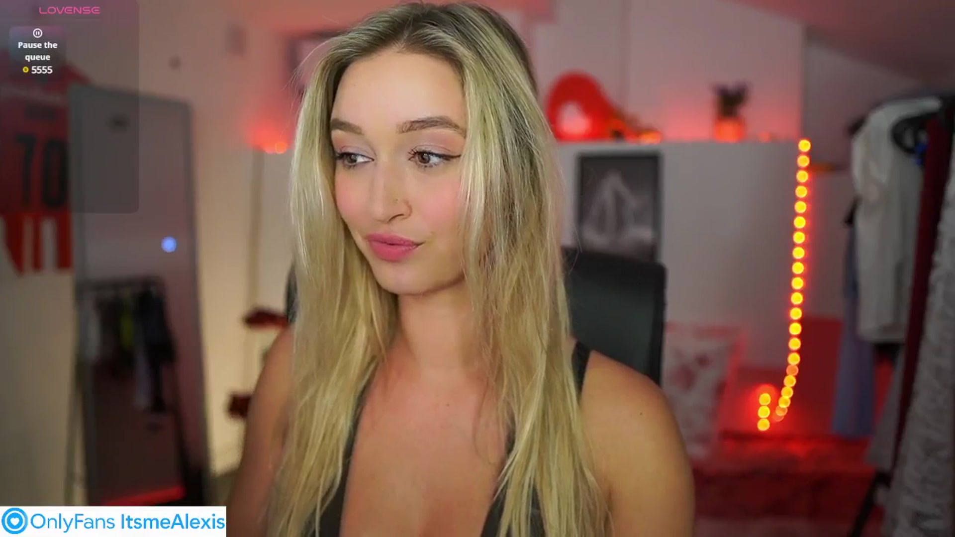Gallery image thumbnail from Alexis__Texas's myfreecams stream on, 07/23/2025, 20:34 image 4 of 20