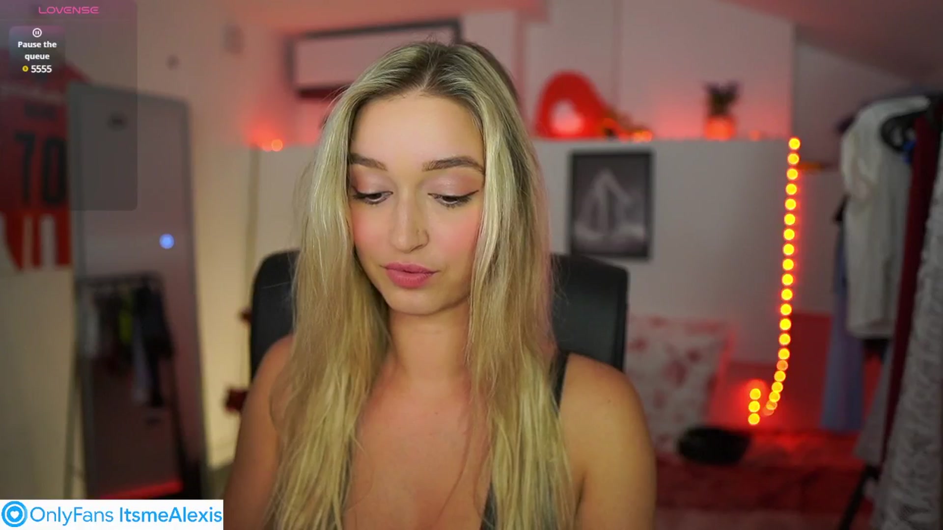 Gallery image thumbnail from Alexis__Texas's myfreecams stream on, 07/23/2025, 20:34 image 10 of 20