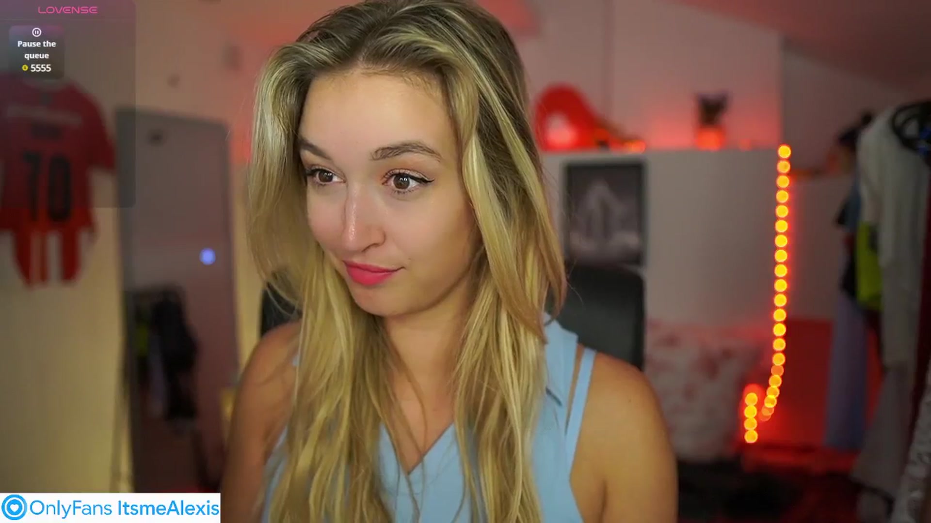 Gallery image thumbnail from Alexis__Texas's myfreecams stream on, 07/31/2025, 15:04 image 10 of 20