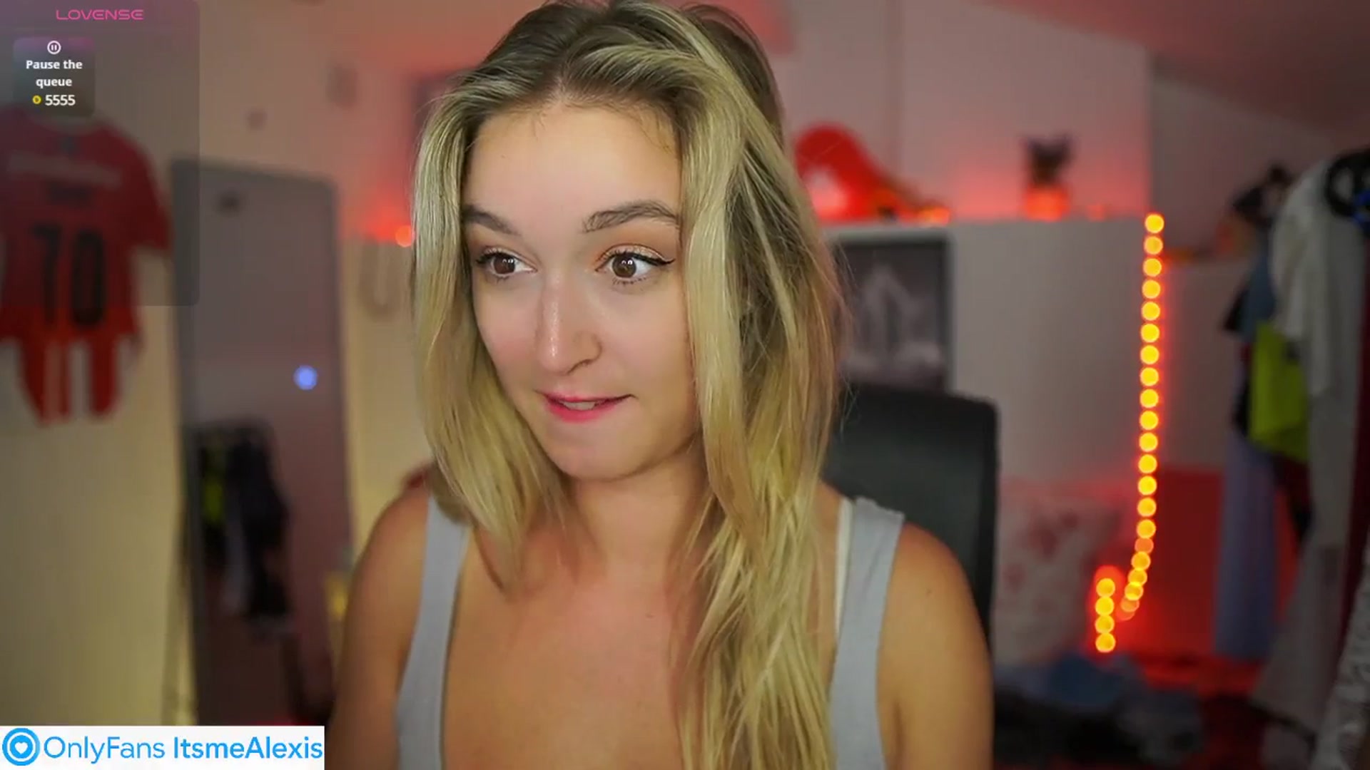 Gallery image thumbnail from Alexis__Texas's myfreecams stream on, 07/31/2025, 16:14 image 17 of 20