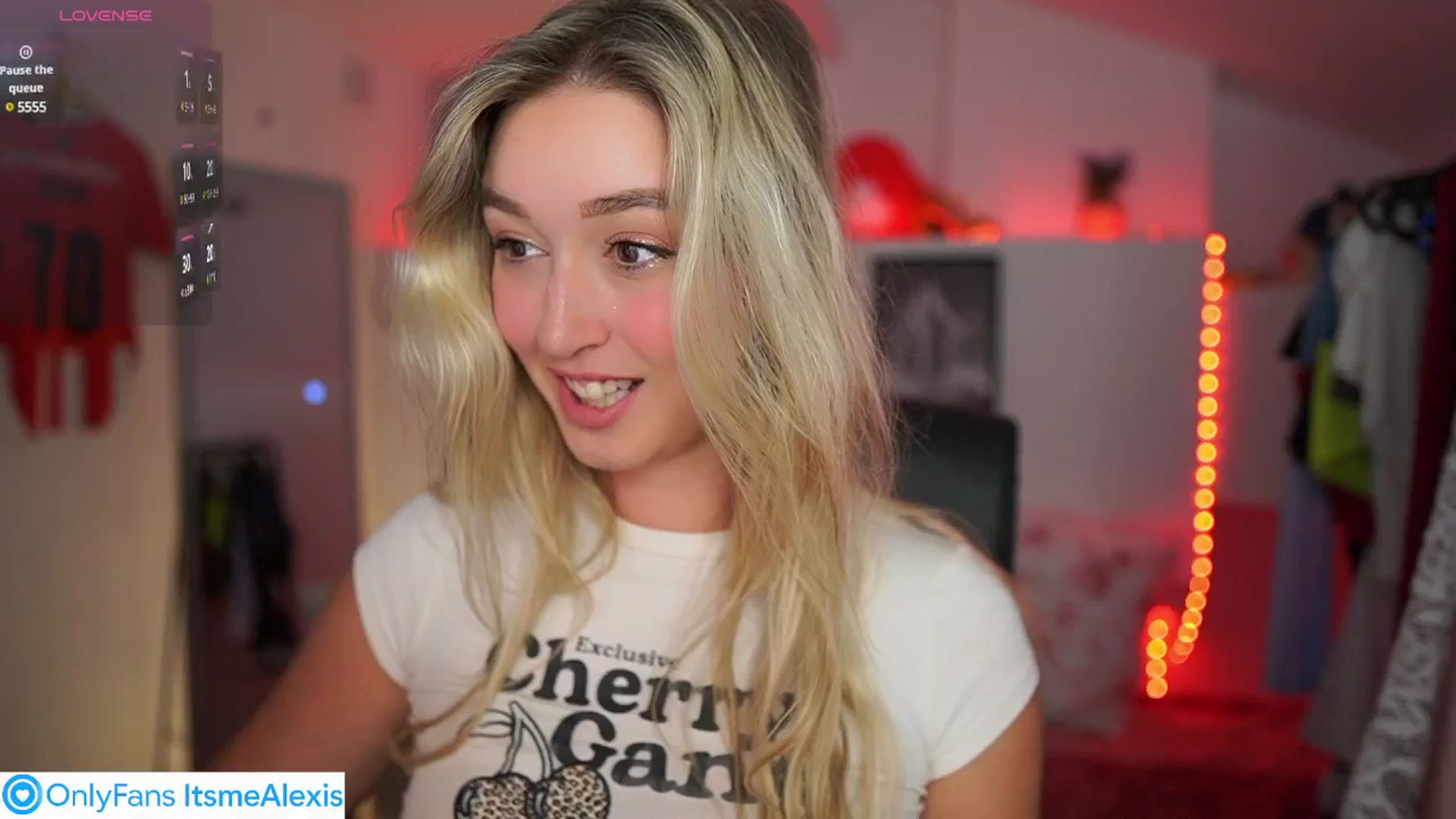 Gallery image thumbnail from Alexis__Texas's myfreecams stream on, 08/01/2025, 20:03 image 7 of 20