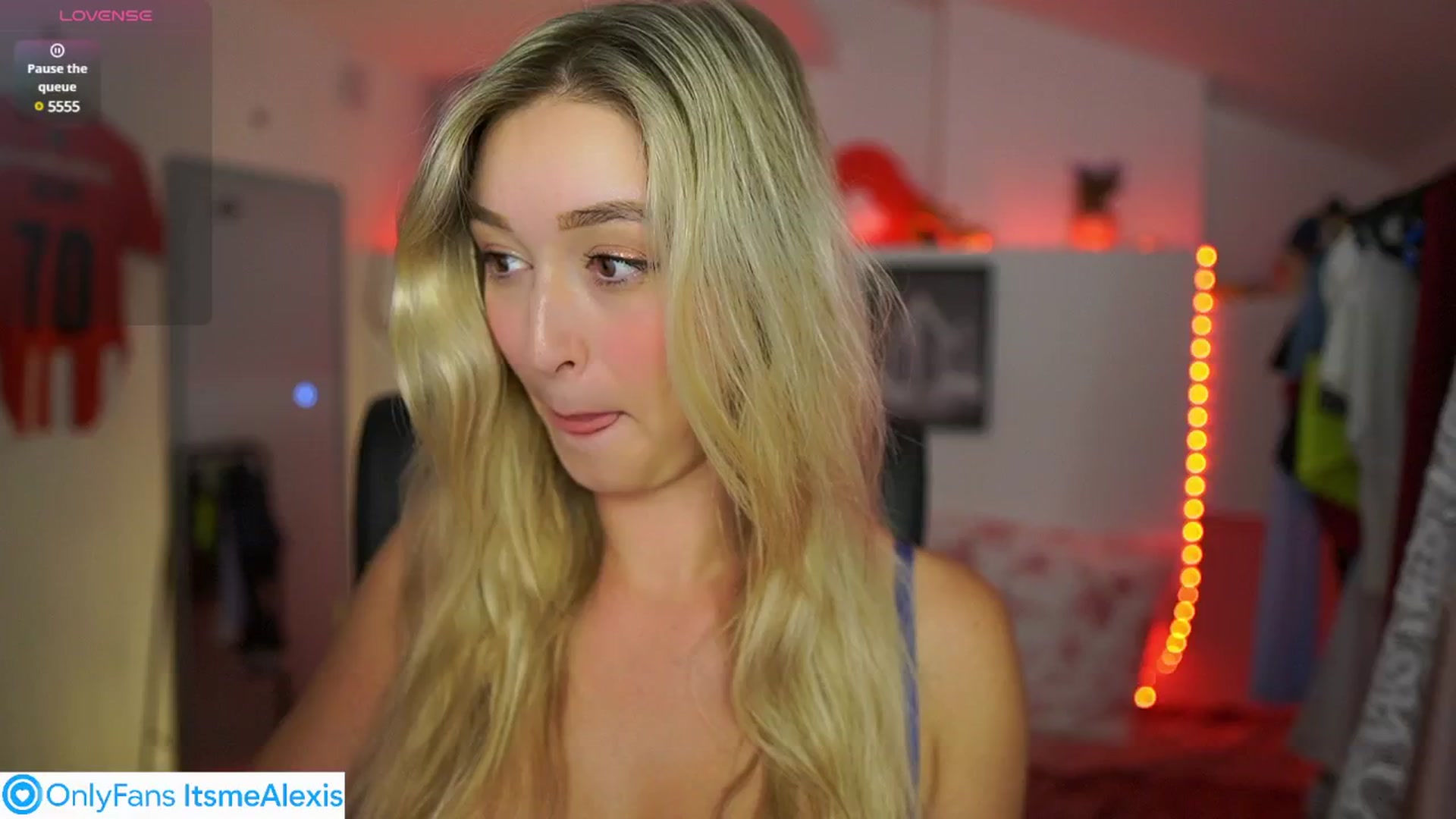 Gallery image thumbnail from Alexis__Texas's myfreecams stream on, 08/01/2025, 22:19 image 5 of 20