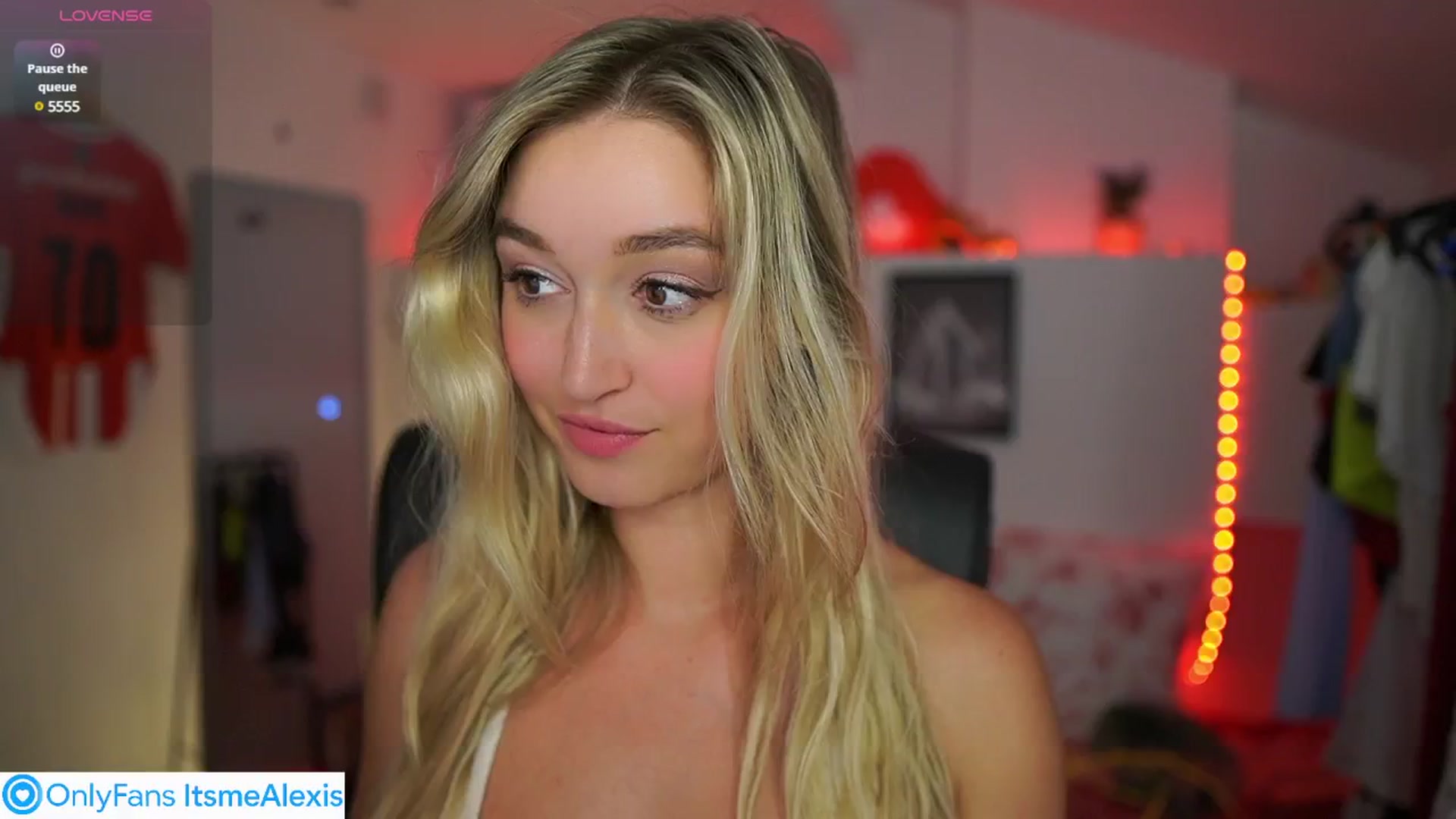 Gallery image thumbnail from Alexis__Texas's myfreecams stream on, 08/02/2025, 16:02 image 13 of 20