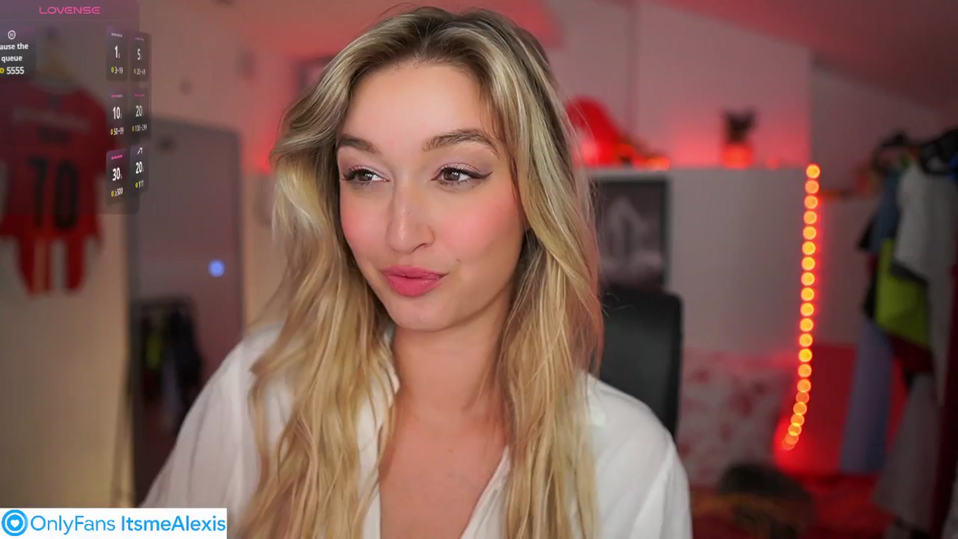 Gallery image thumbnail from Alexis__Texas's myfreecams stream on, 08/02/2025, 18:10 image 2 of 20