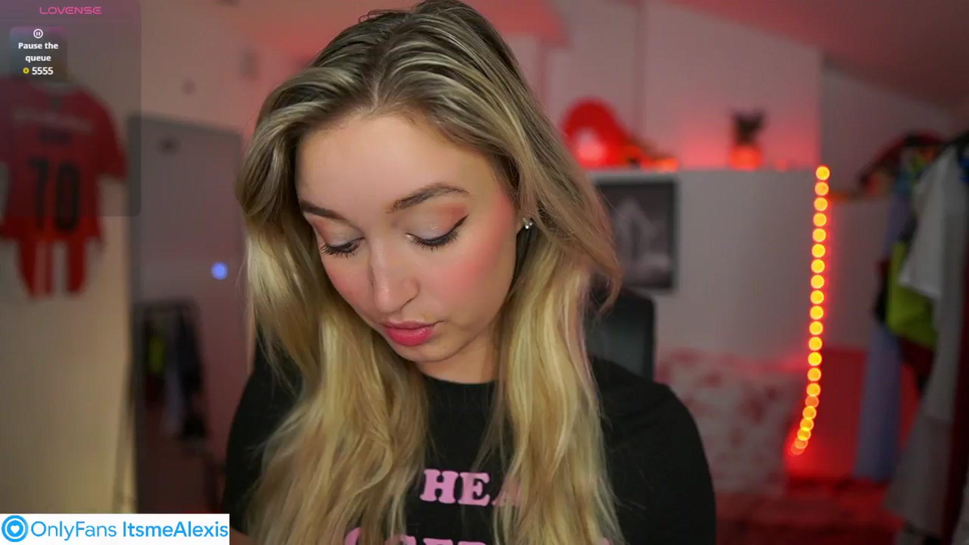 Gallery image thumbnail from Alexis__Texas's myfreecams stream on, 08/03/2025, 20:06 image 1 of 20