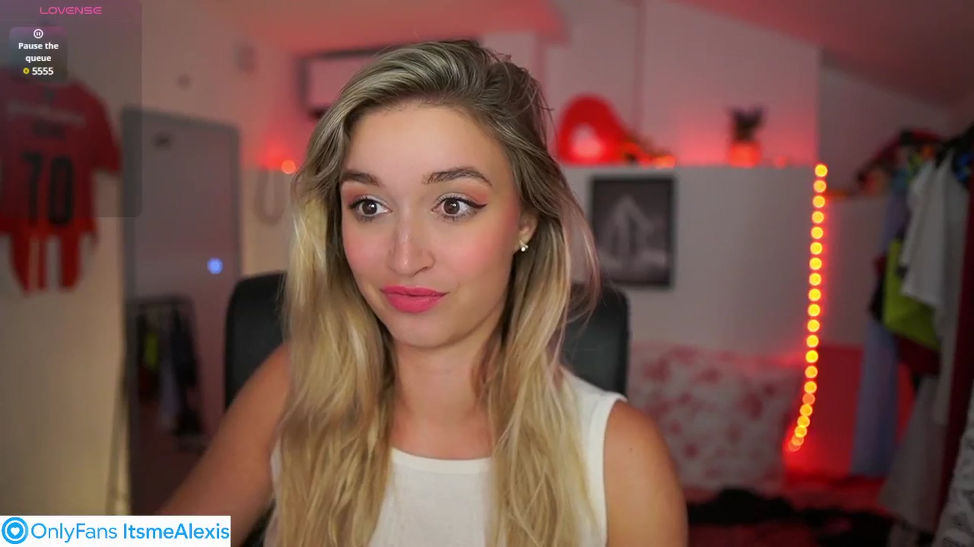 Gallery image thumbnail from Alexis__Texas's myfreecams stream on, 08/03/2025, 22:26 image 5 of 20