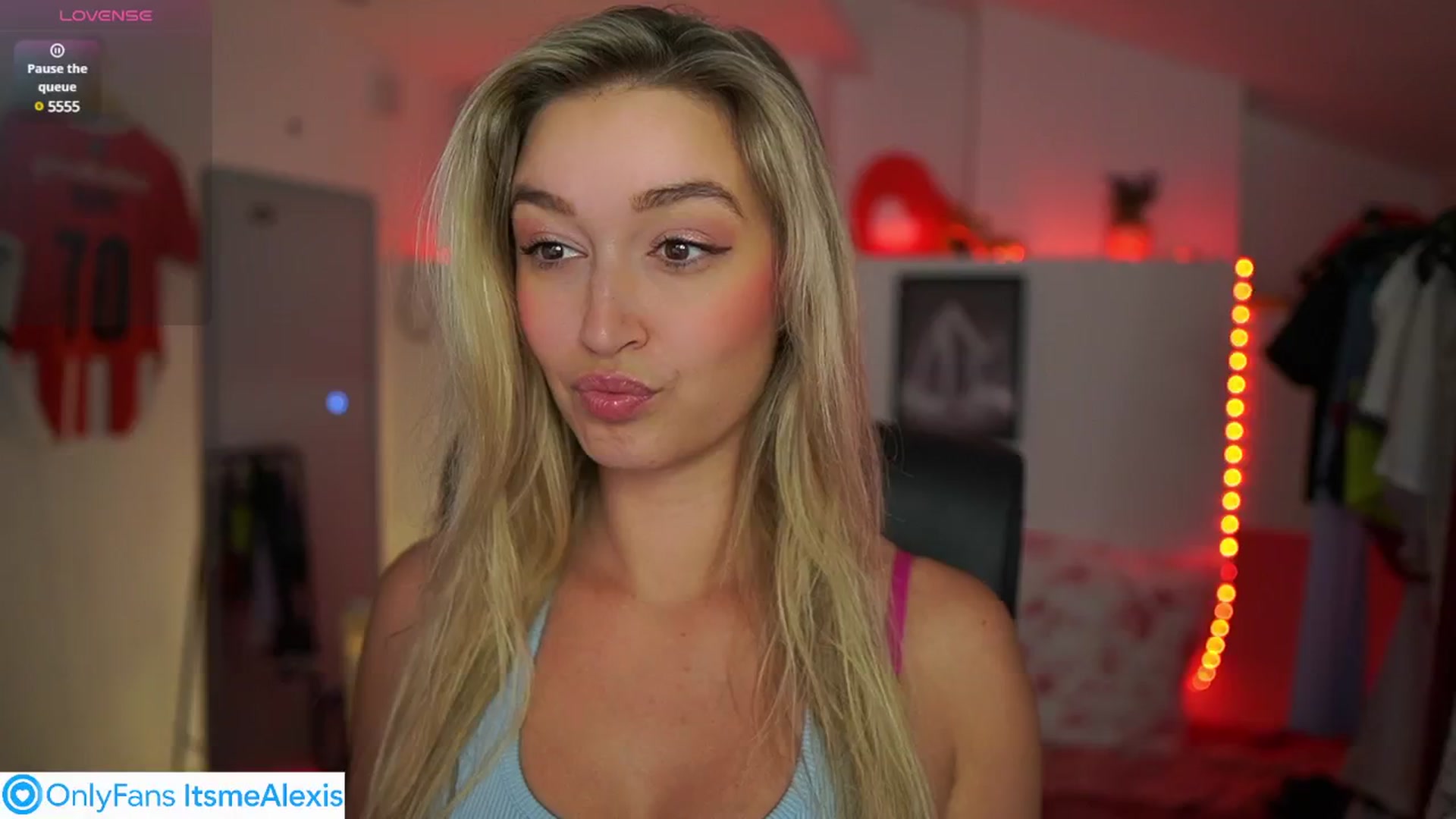 Gallery image thumbnail from Alexis__Texas's myfreecams stream on, 08/05/2025, 13:14 image 15 of 20