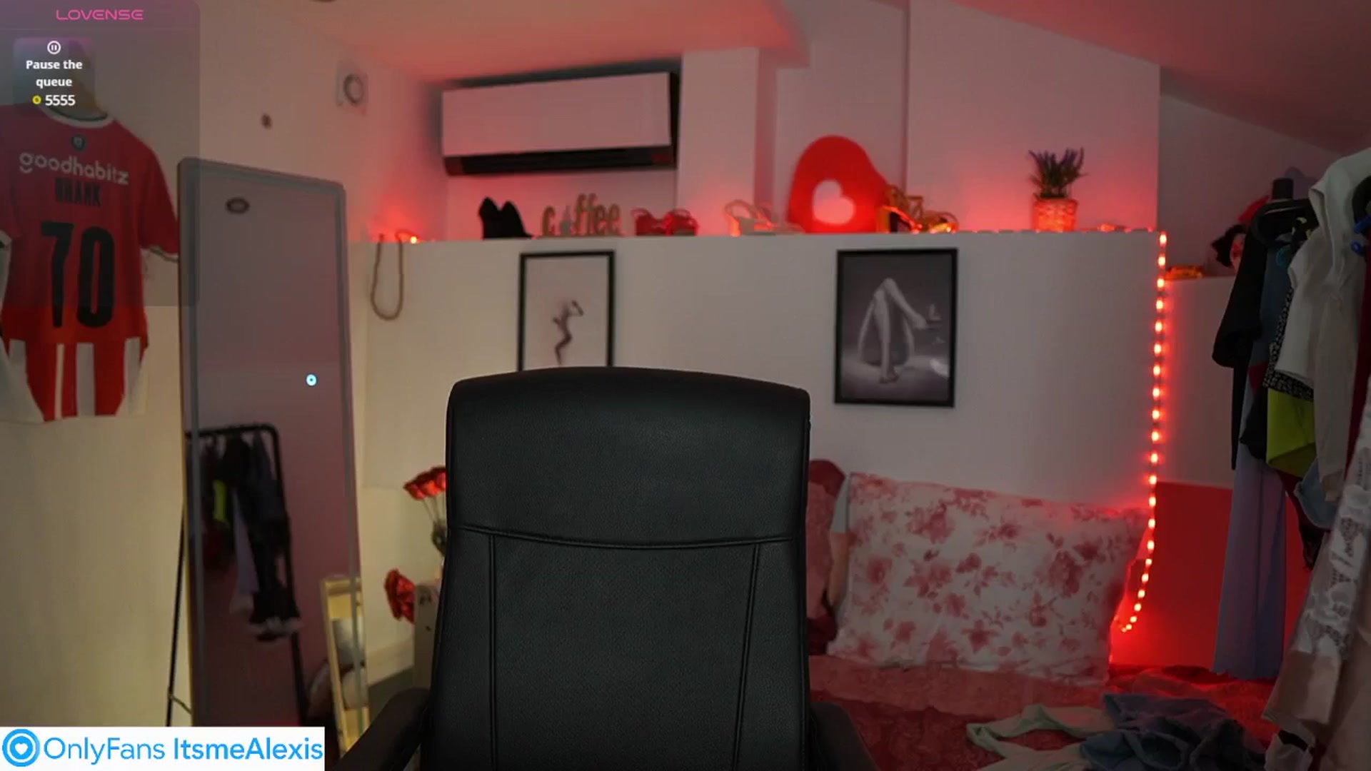 Gallery image thumbnail from Alexis__Texas's myfreecams stream on, 08/06/2025, 19:53 image 5 of 20