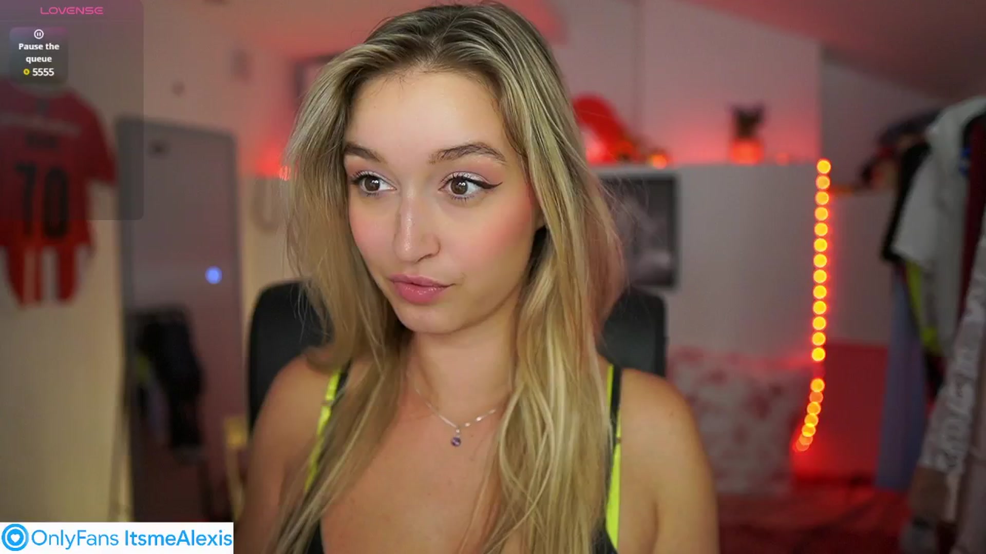 Gallery image thumbnail from Alexis__Texas's myfreecams stream on, 08/07/2025, 19:01 image 20 of 20