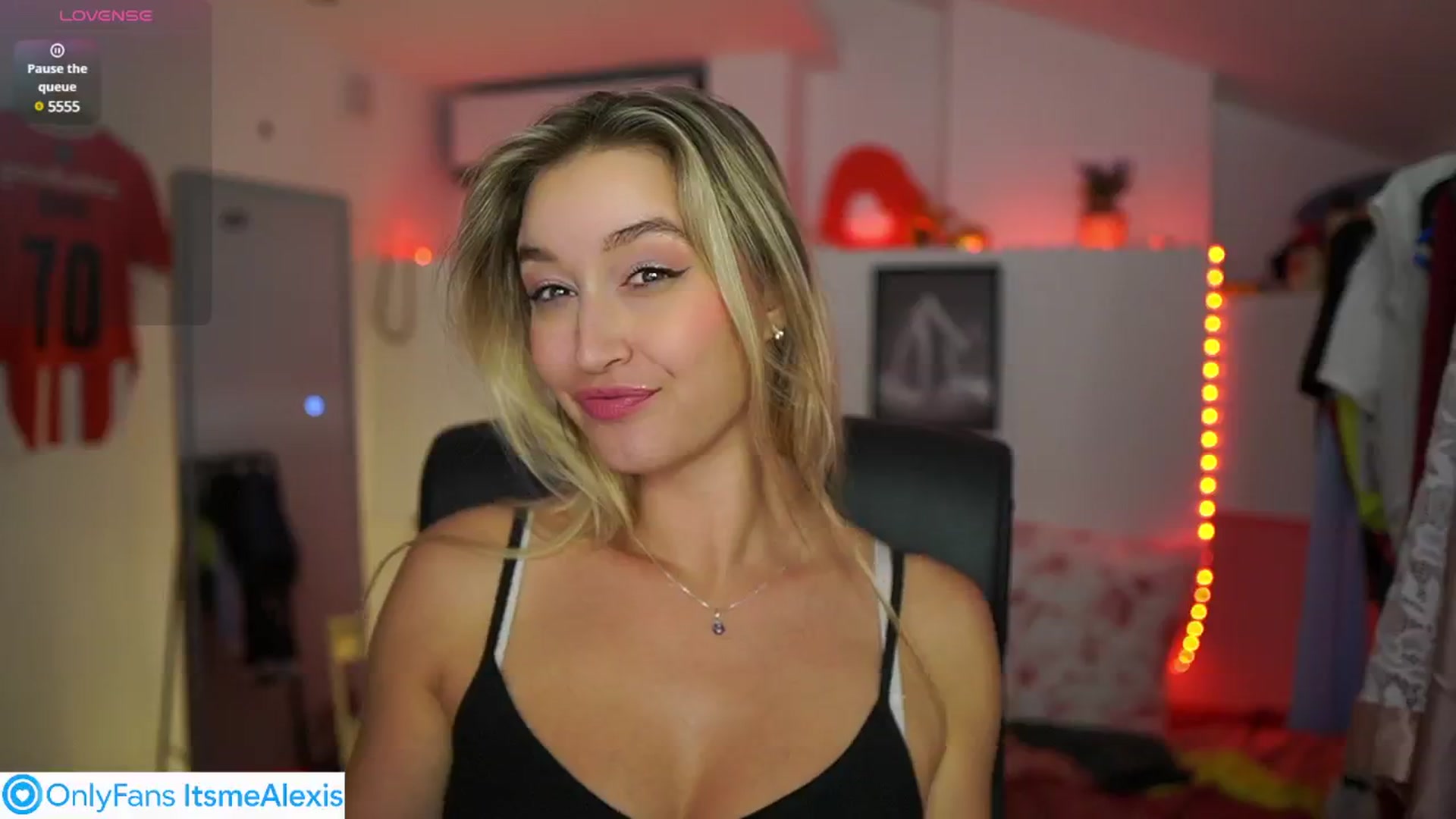 Gallery image thumbnail from Alexis__Texas's myfreecams stream on, 08/07/2025, 20:34 image 20 of 20