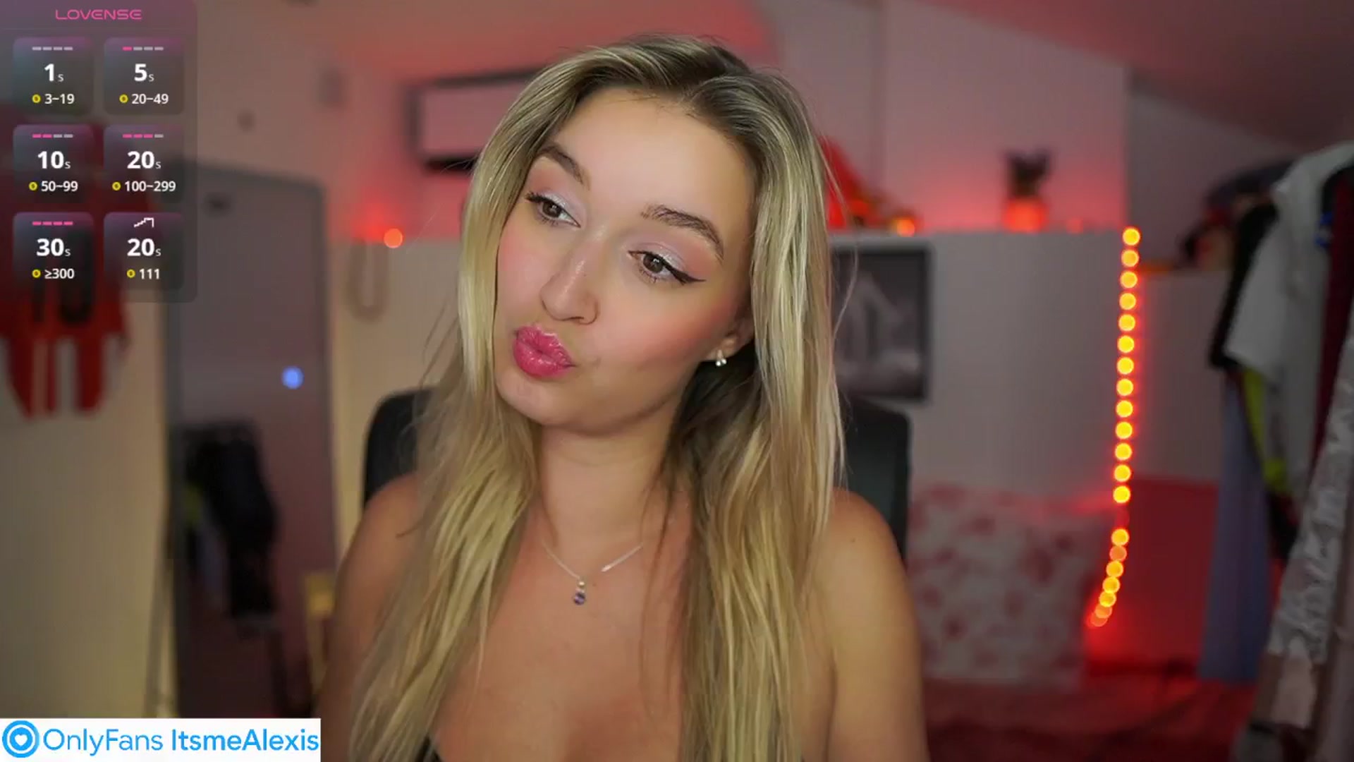 Gallery image thumbnail from Alexis__Texas's myfreecams stream on, 08/07/2025, 20:34 image 8 of 20