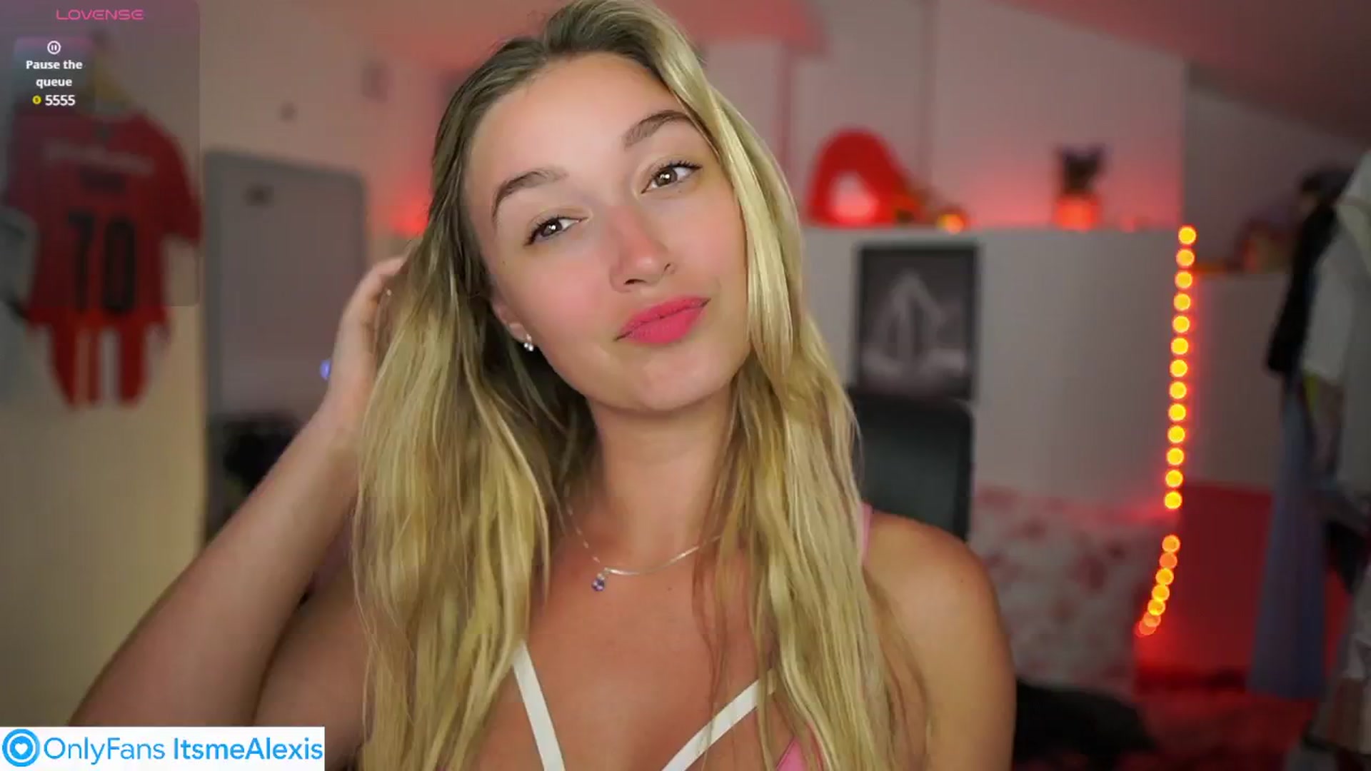 Gallery image thumbnail from Alexis__Texas's myfreecams stream on, 08/10/2025, 22:20 image 4 of 20