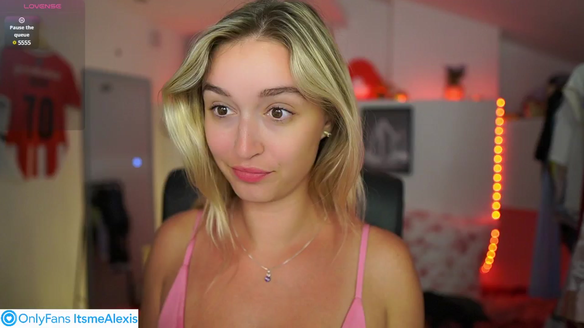 Gallery image thumbnail from Alexis__Texas's myfreecams stream on, 08/10/2025, 22:56 image 2 of 20