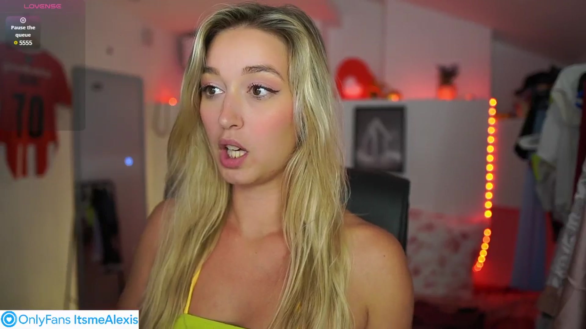 Gallery image thumbnail from Alexis__Texas's myfreecams stream on, 08/12/2025, 16:33 image 17 of 20