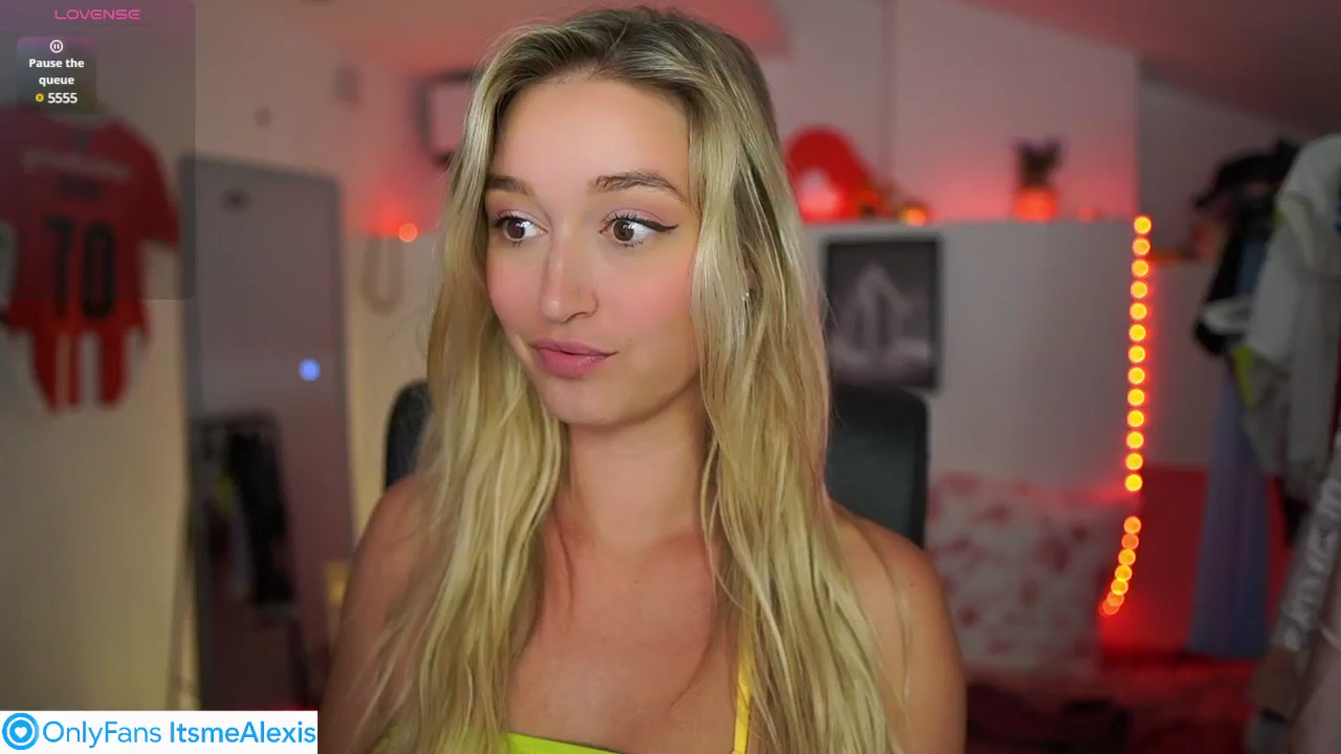 Gallery image thumbnail from Alexis__Texas's myfreecams stream on, 08/12/2025, 17:48 image 1 of 20