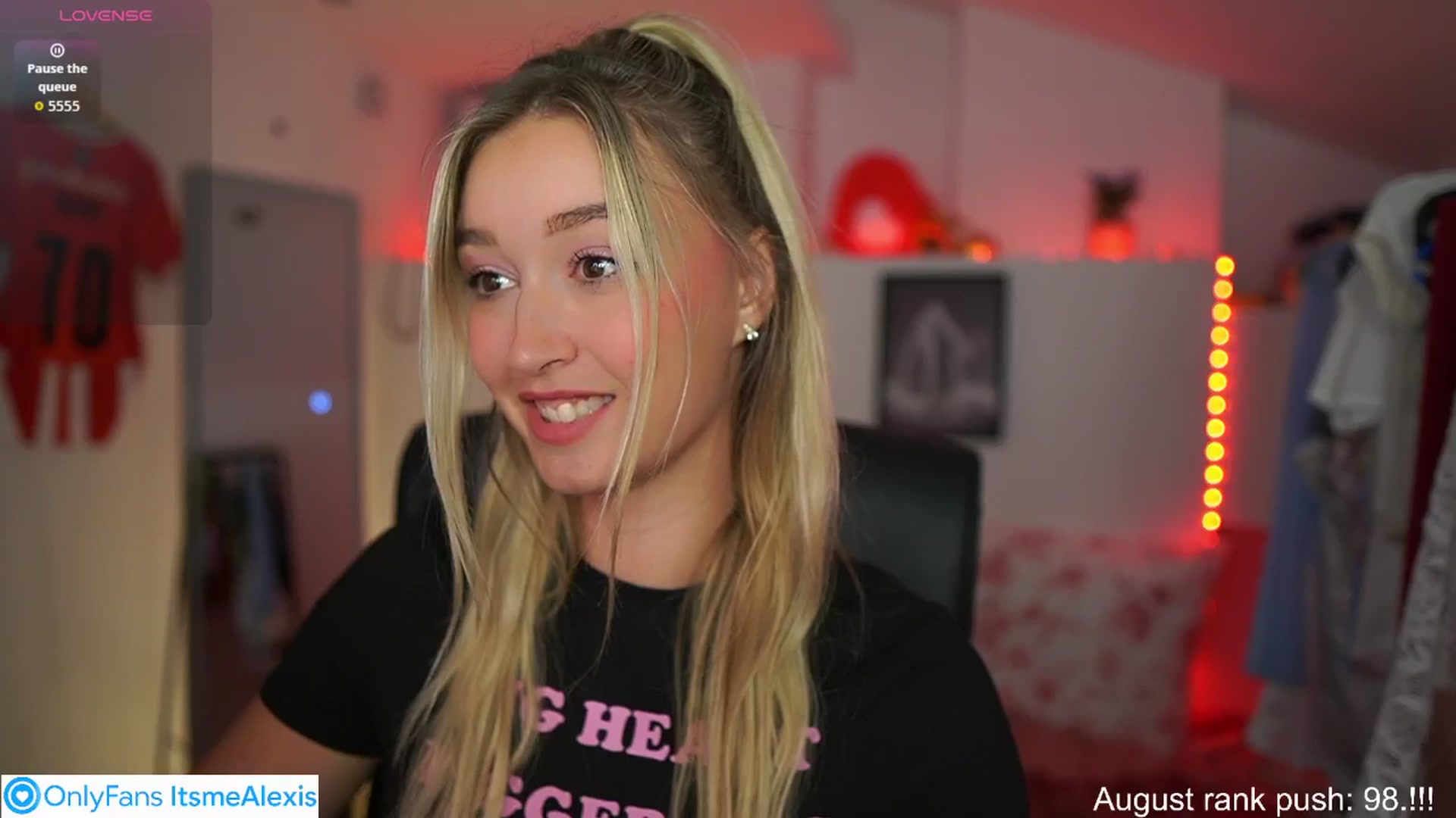 Gallery image thumbnail from Alexis__Texas's myfreecams stream on, 08/17/2025, 19:54 image 19 of 20