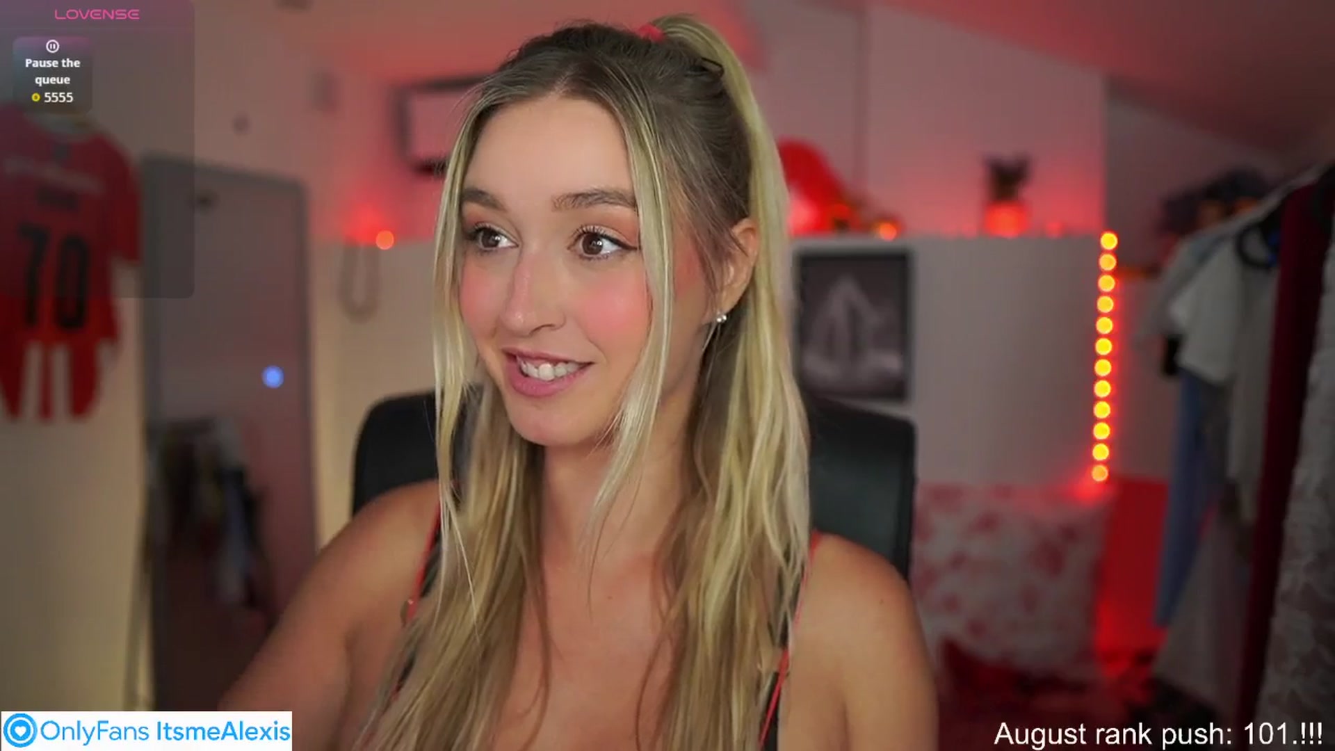 Gallery image thumbnail from Alexis__Texas's myfreecams stream on, 08/29/2025, 21:18 image 6 of 20