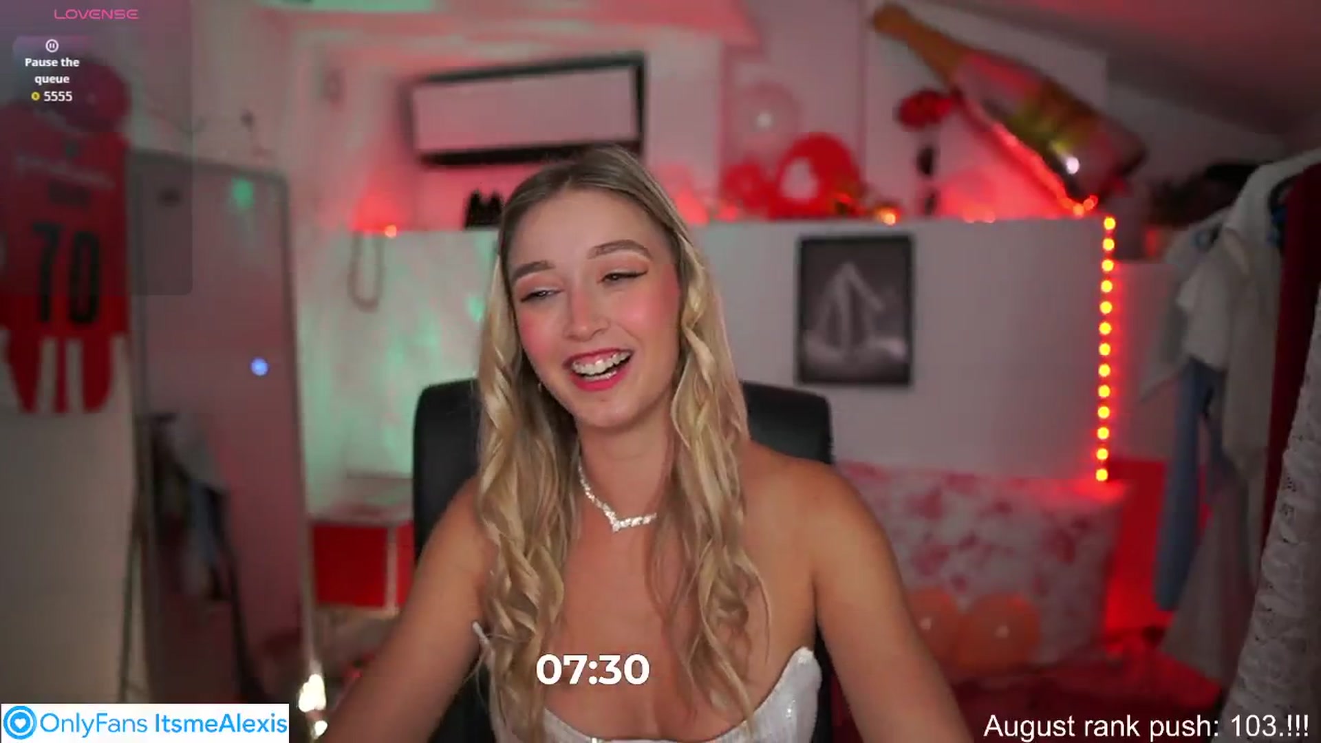 Gallery image thumbnail from Alexis__Texas's myfreecams stream on, 08/31/2025, 19:24 image 18 of 20