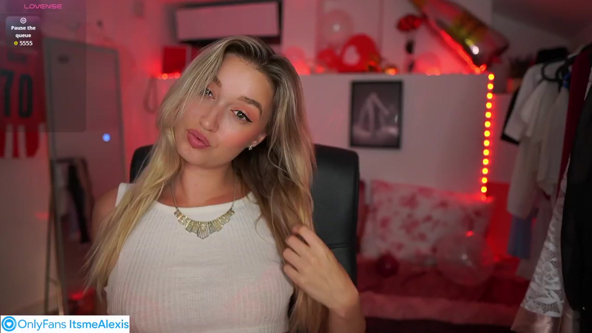 Gallery image thumbnail from Alexis__Texas's myfreecams stream on, 09/03/2025, 21:37 image 3 of 20