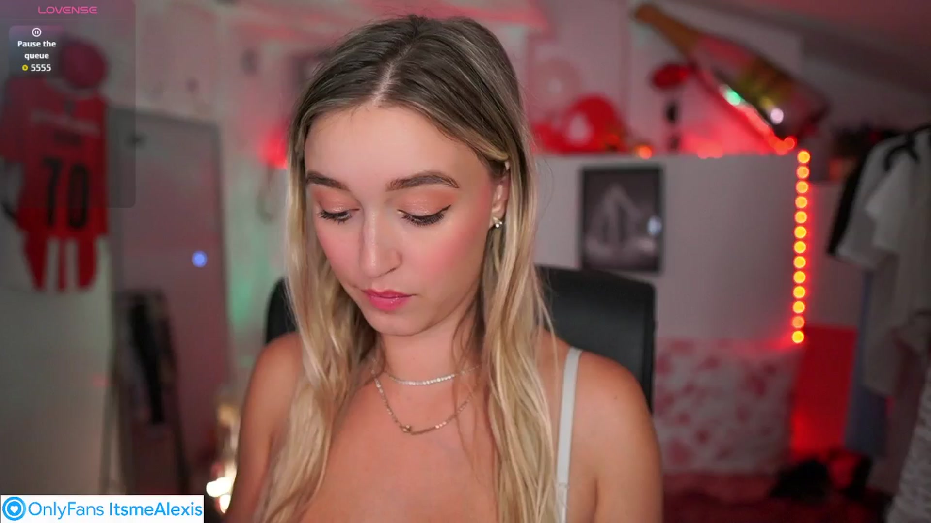 Gallery image thumbnail from Alexis__Texas's myfreecams stream on, 09/07/2025, 23:05 image 11 of 20