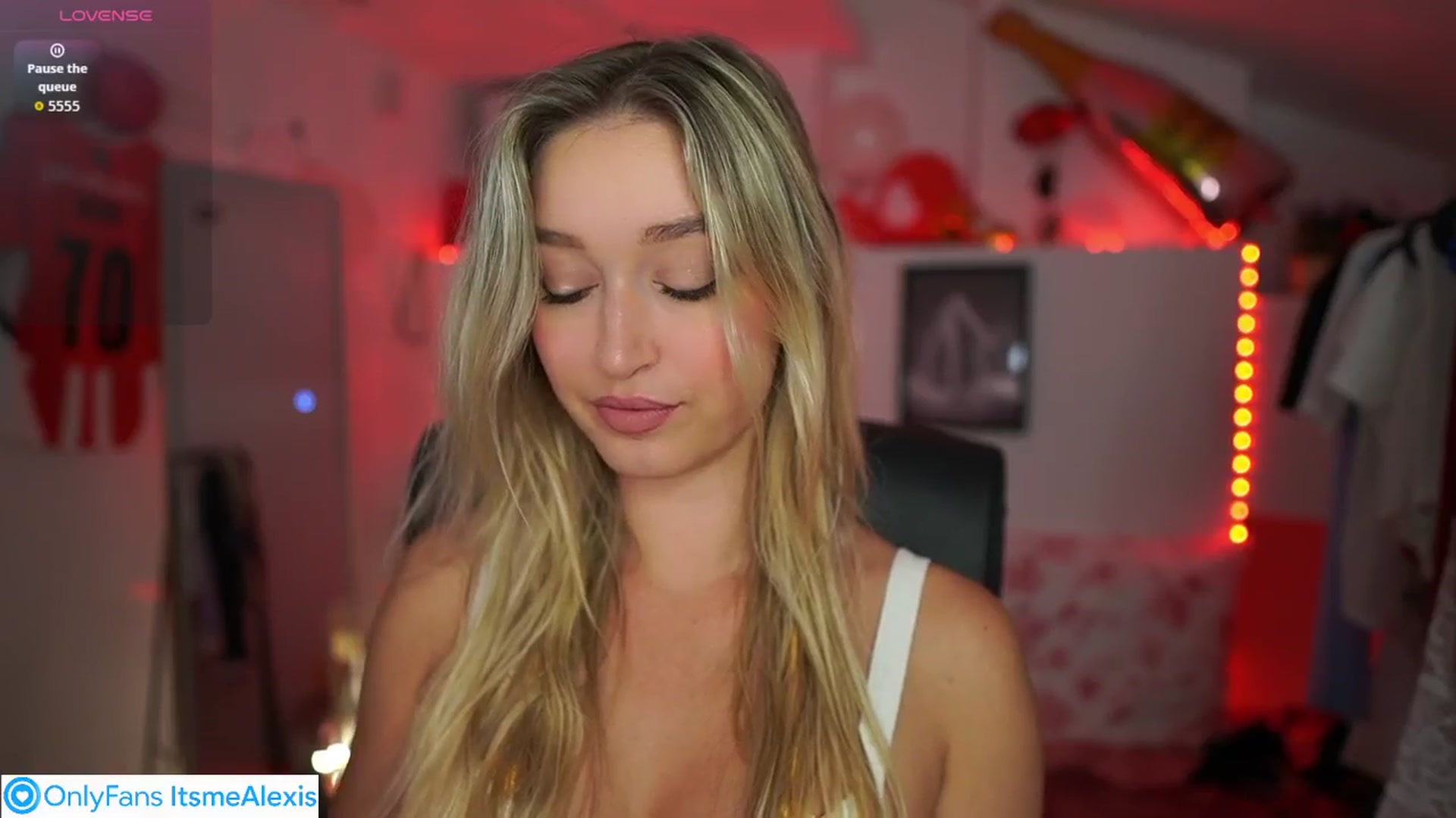 Gallery image thumbnail from Alexis__Texas's myfreecams stream on, 09/09/2025, 13:23 image 19 of 20