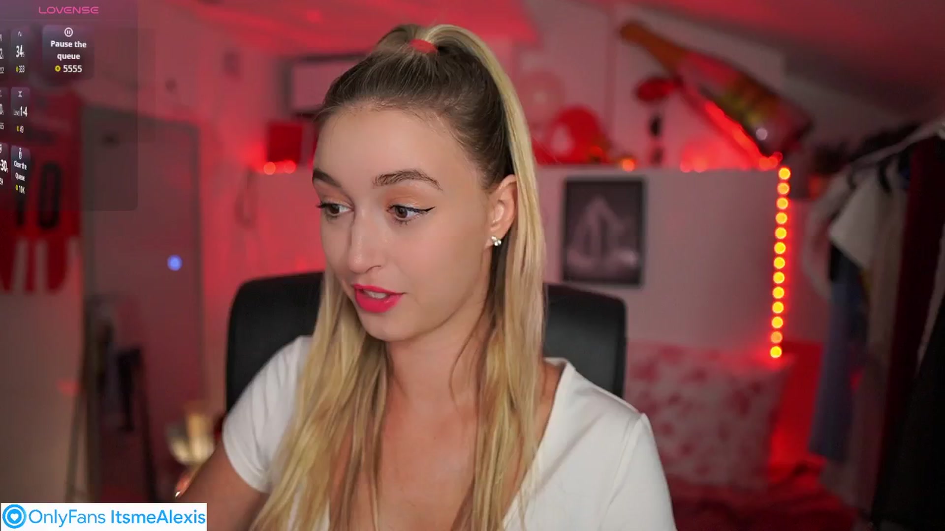 Gallery image thumbnail from Alexis__Texas's myfreecams stream on, 09/12/2025, 19:18 image 12 of 20