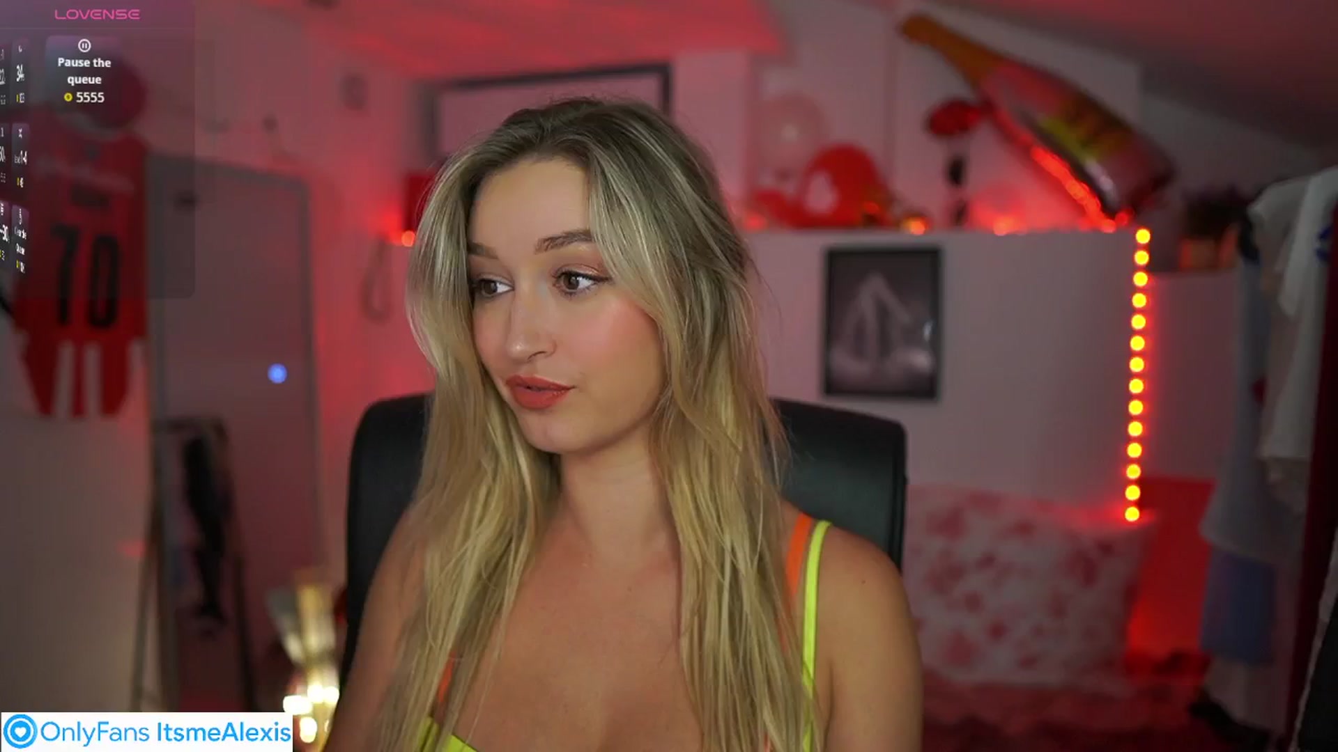 Gallery image thumbnail from Alexis__Texas's myfreecams stream on, 09/13/2025, 14:45 image 14 of 20