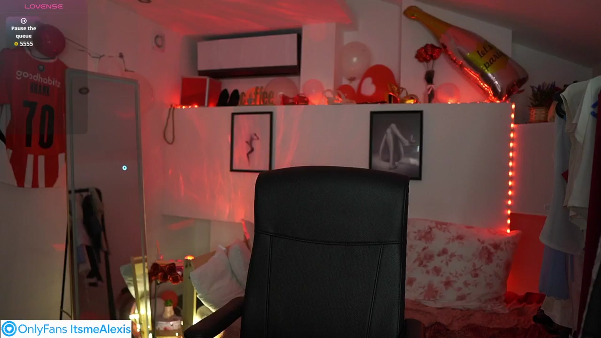 Gallery image thumbnail from Alexis__Texas's myfreecams stream on, 09/13/2025, 14:45 image 19 of 20