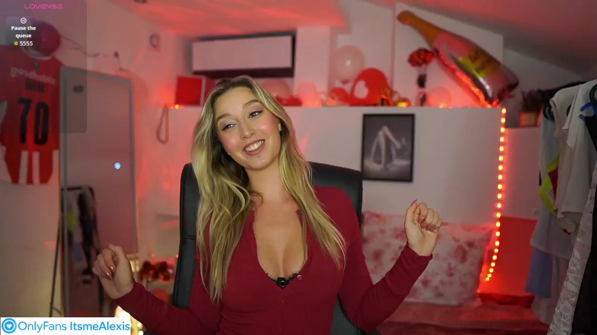 Gallery image thumbnail from Alexis__Texas's myfreecams stream on, 09/14/2025, 20:39 image 6 of 20