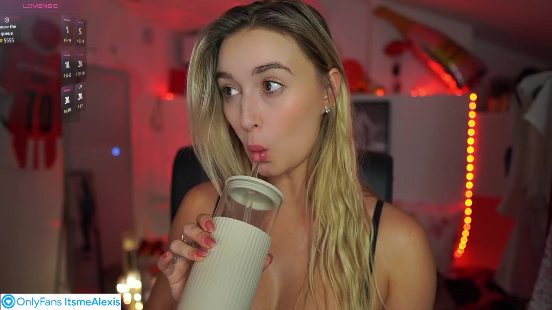 Gallery image thumbnail from Alexis__Texas's myfreecams stream on, 09/18/2025, 24:00 image 8 of 20