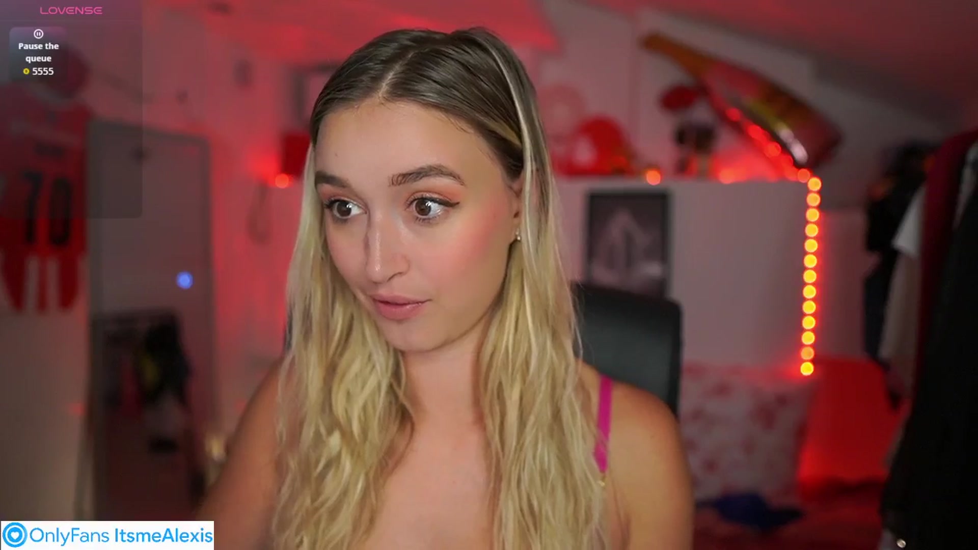 Gallery image thumbnail from Alexis__Texas's myfreecams stream on, 09/28/2025, 23:00 image 6 of 20
