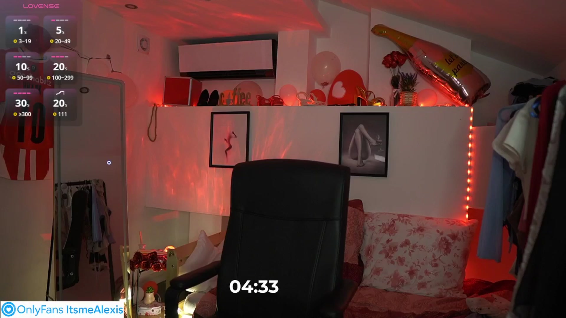 Gallery image thumbnail from Alexis__Texas's myfreecams stream on, 10/03/2025, 22:42 image 17 of 20